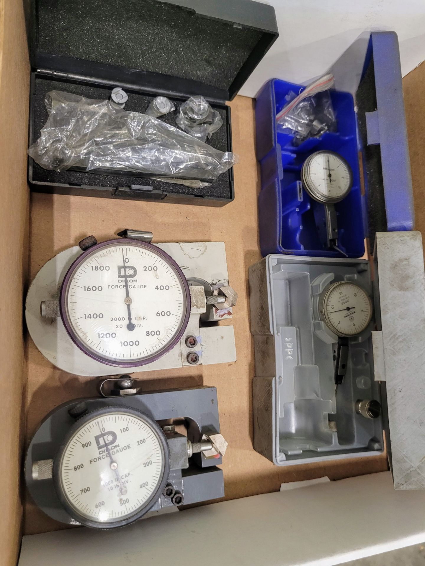 LOT - MAGNETIC BLOCKS, V BLOCKS, DIGITAL INDICATORS, DIAL INDICATORS, METAL SURFACE PLATE - Image 3 of 5