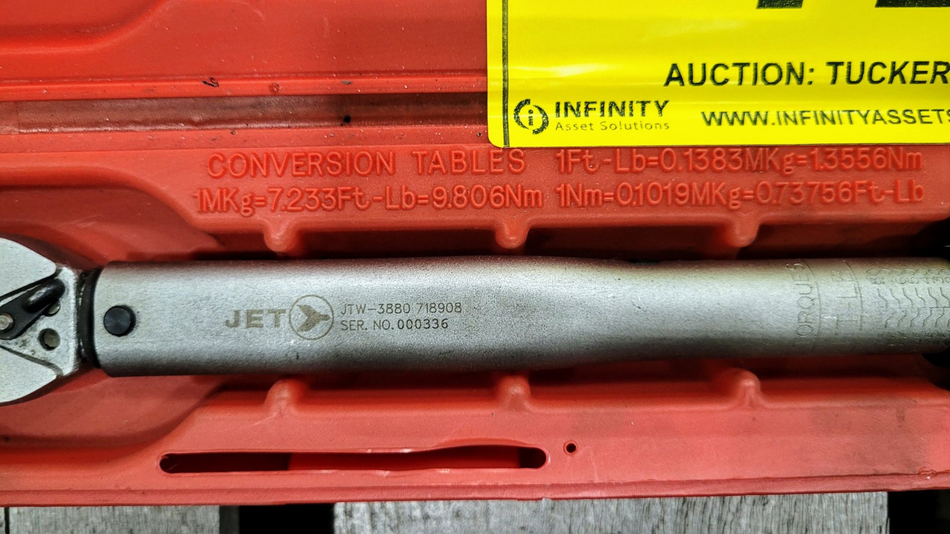 JET 3/8" DRIVE 80 FT/LB MICROMETER TORQUE WRENCH - Image 2 of 2