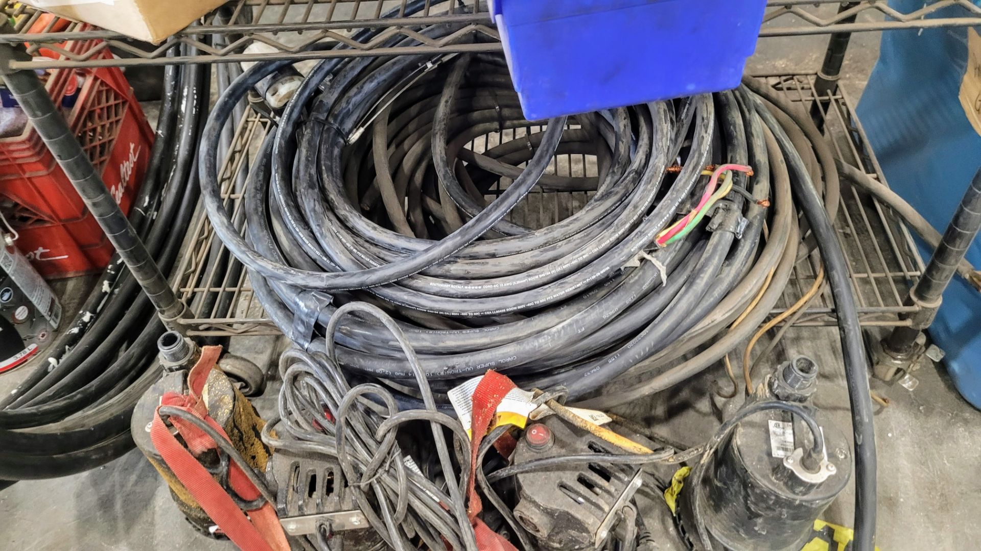 LARGE LOT ASSORTED ELECTRICAL, WIRE, SUMP PUMPS, PAINTING, SUPPLIES, BACK RACK, ETC - Image 6 of 14