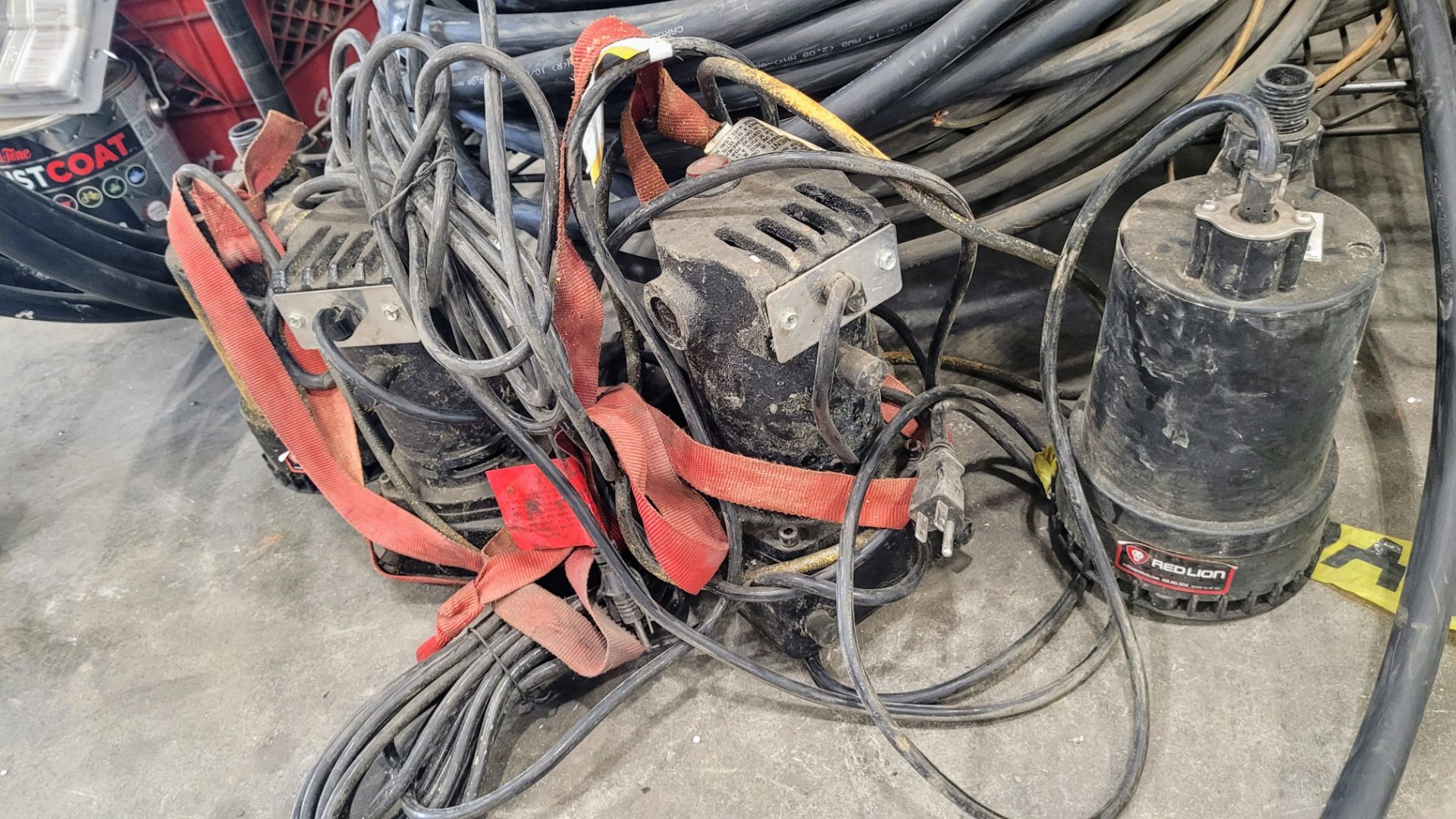 LARGE LOT ASSORTED ELECTRICAL, WIRE, SUMP PUMPS, PAINTING, SUPPLIES, BACK RACK, ETC - Image 7 of 14