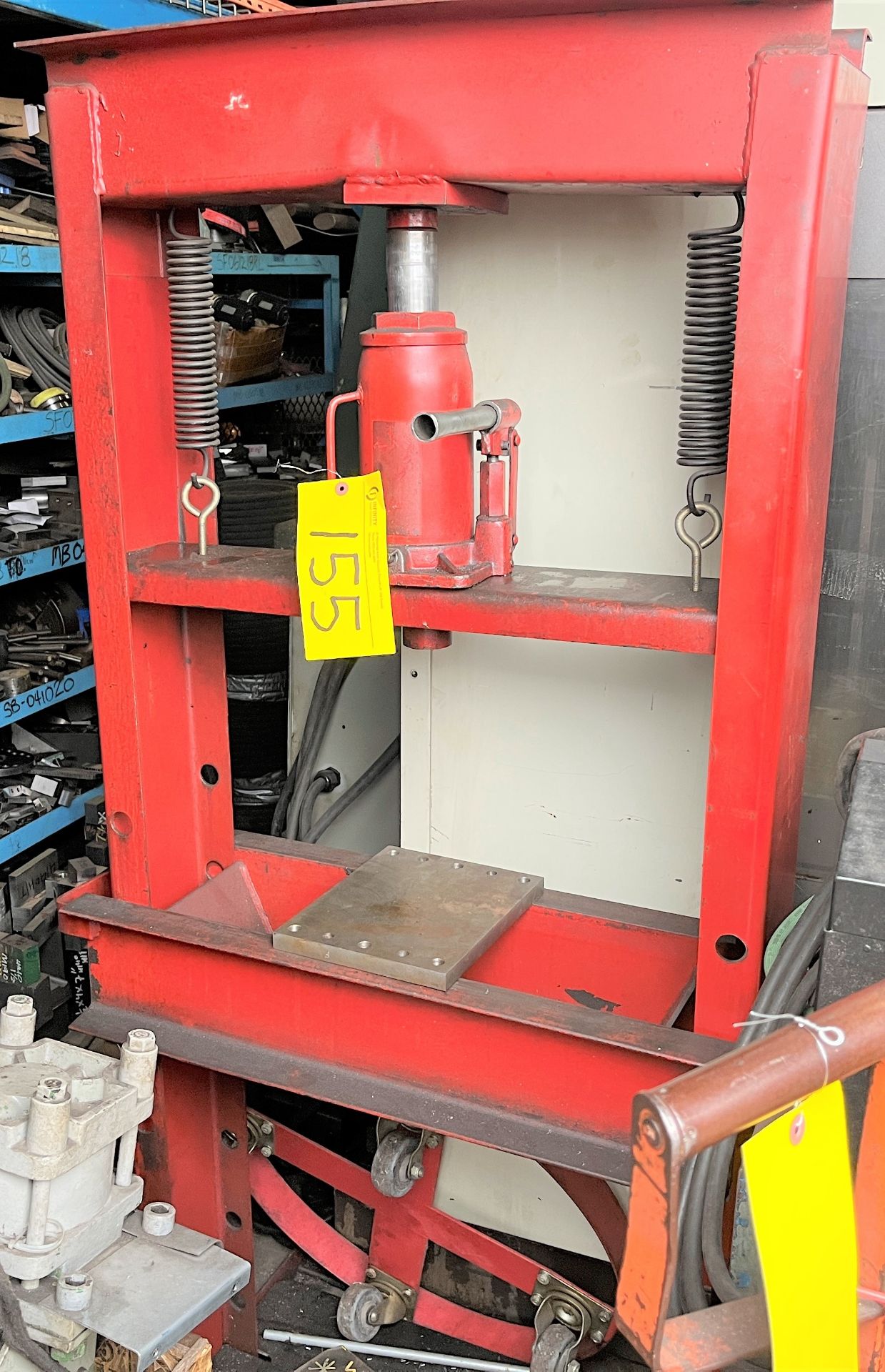 20-TON CAP. SHOP PRESS