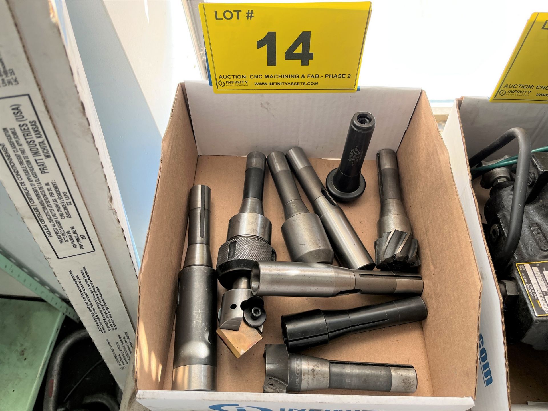 BOX OF TOOL HOLDERS W/ BORING / CUTTING ATTACHMENTS