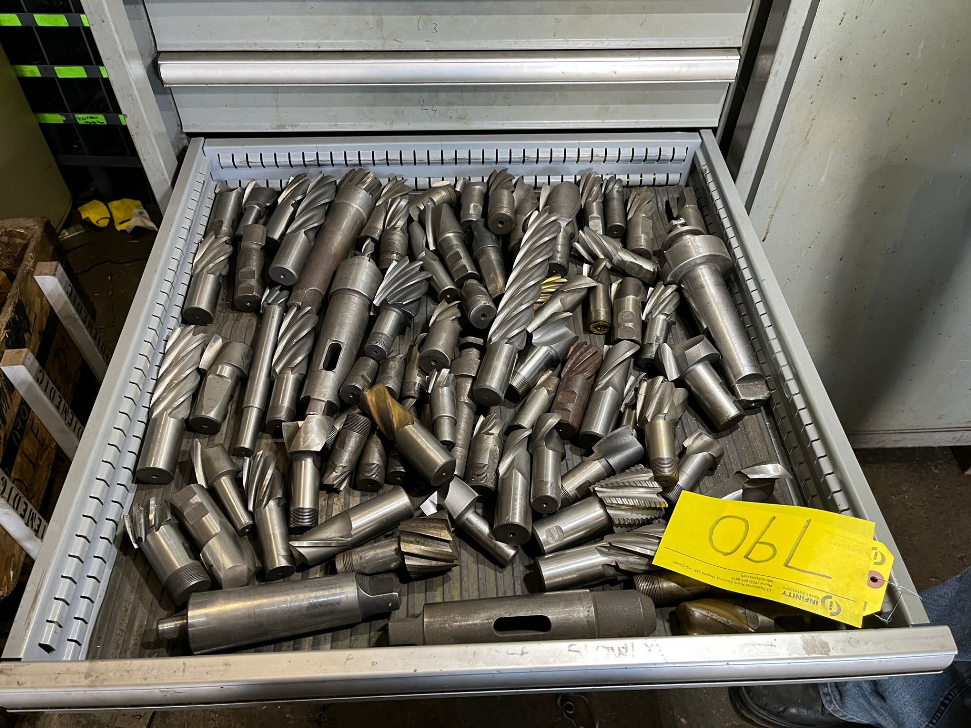 CONTENTS OF (1) DRAWER OF TOOL CABINET INCLUDING END MILLS AND TOOL HOLDERS