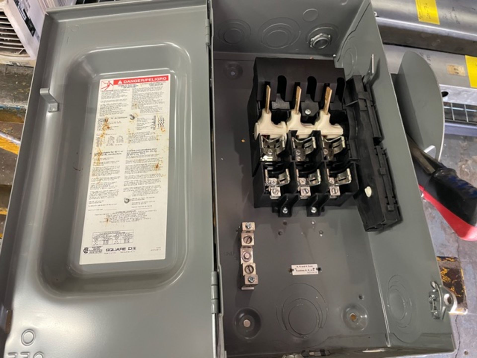 Disconnect switch, 600Volts, 60 Amps, Heavy duty - Commercial - Image 2 of 2