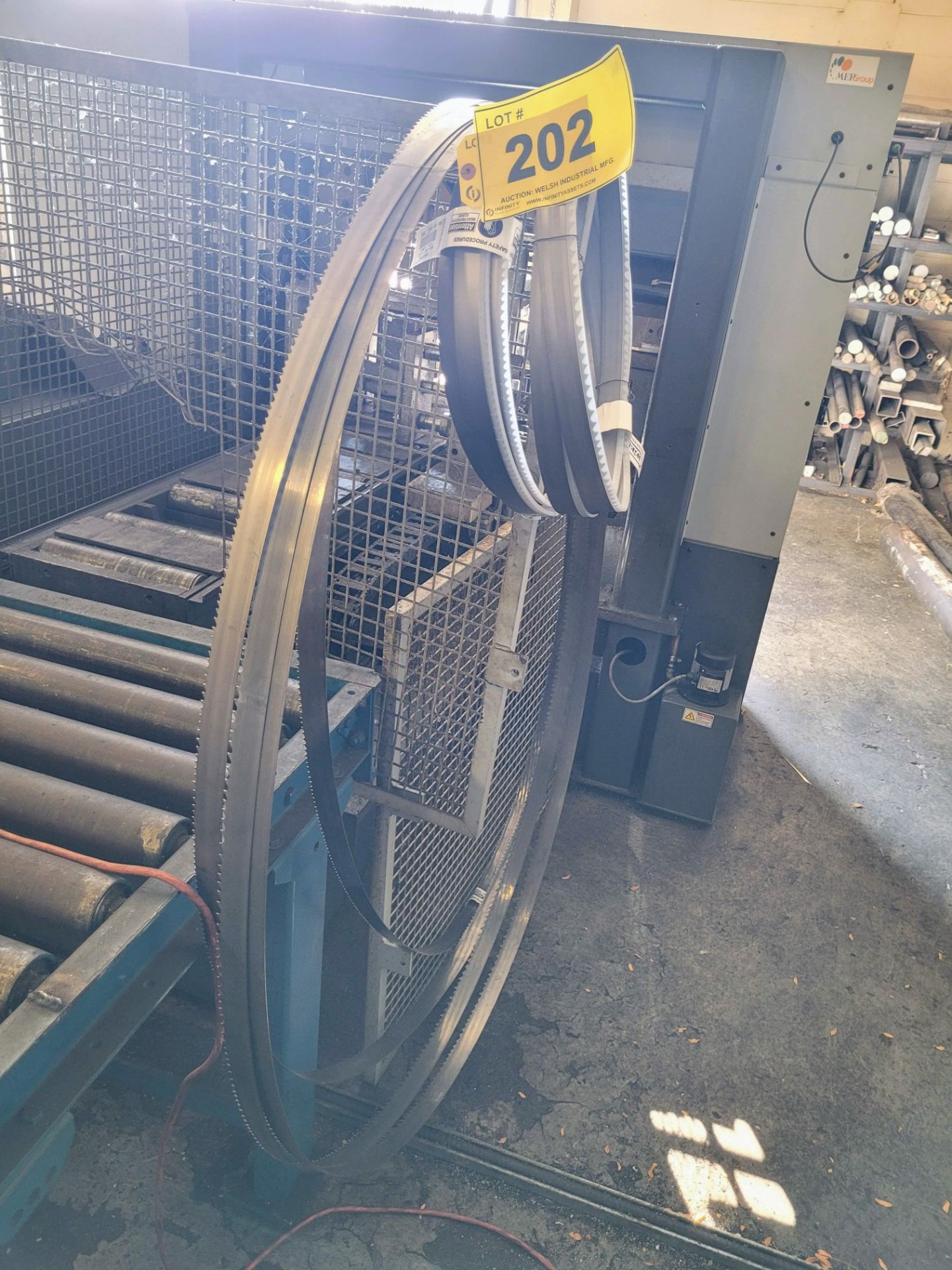 LOT OF SPARE BANDSAW BLADES