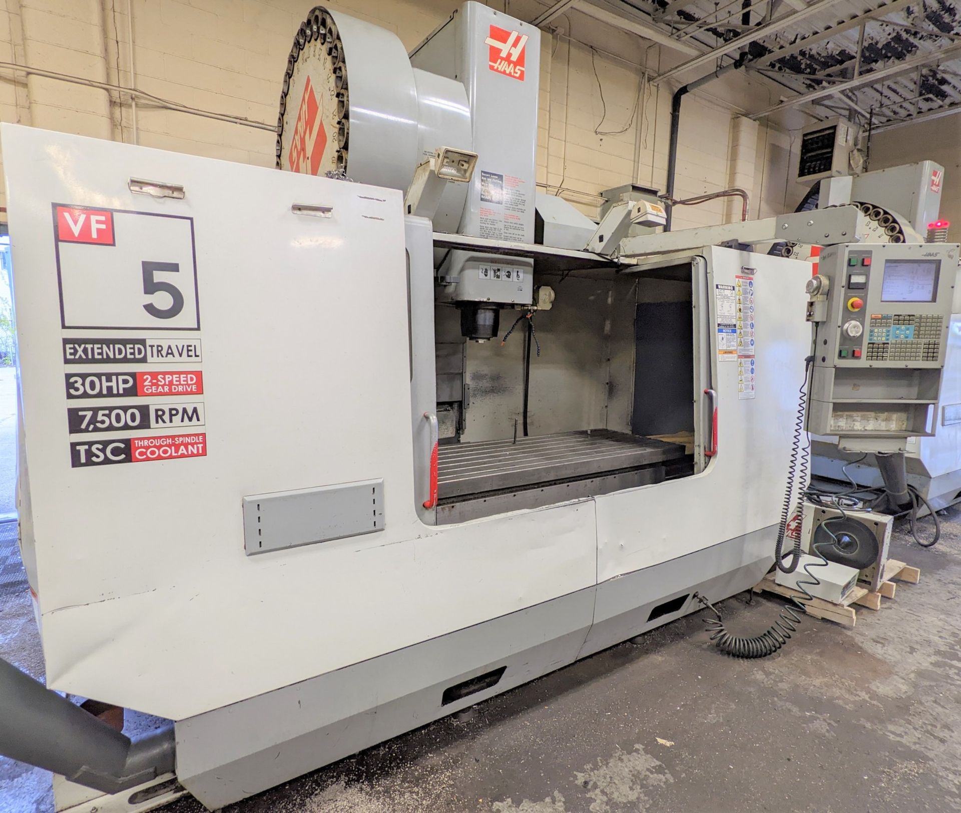 2004 HAAS VF-5/50XT CNC VERTICAL MACHINING CENTER, CNC CONTROL, TRAVELS: X-60”, Y-26”, Z-25”, CAT50, - Image 3 of 16