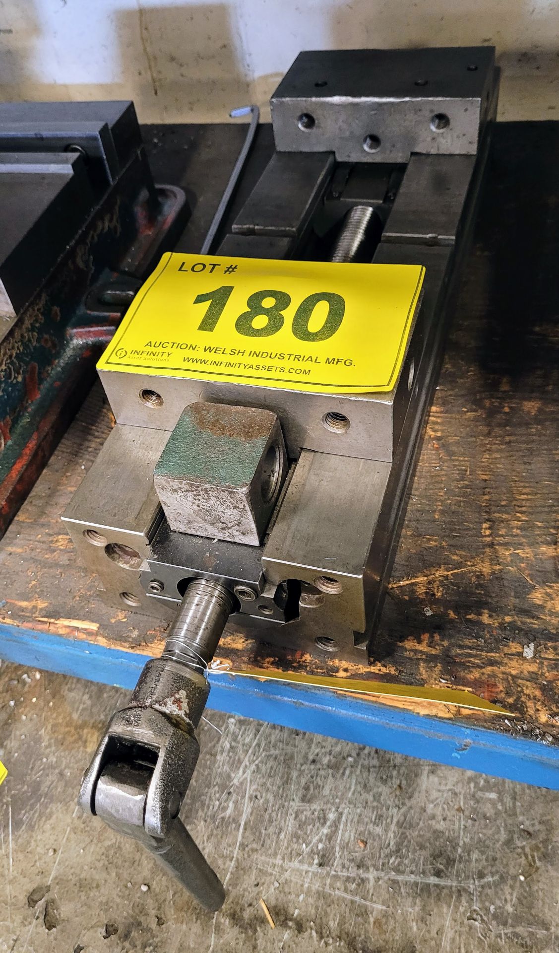 6" MACHINE VISE