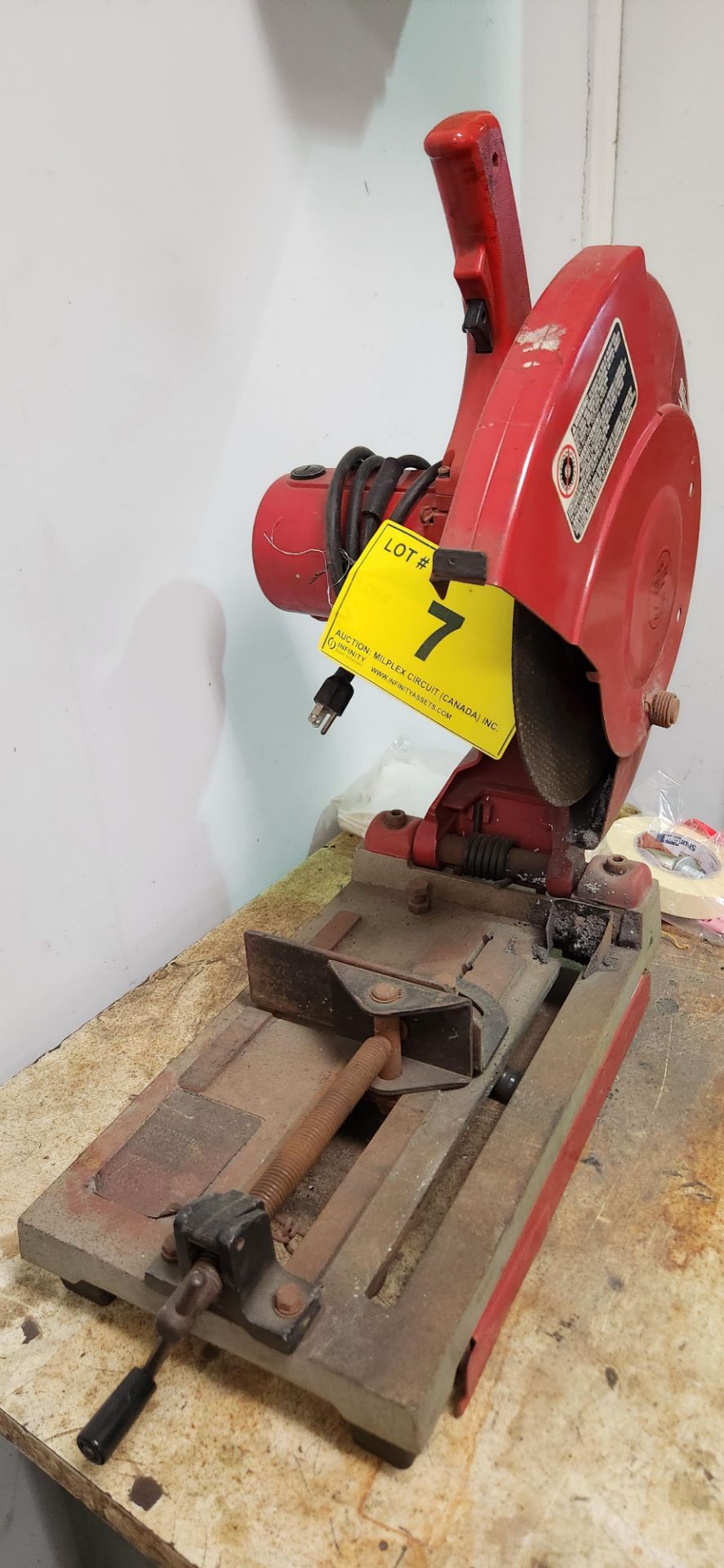 MILWAUKEE 14" ABBRASIVE CUTOFF SAW - Image 2 of 3