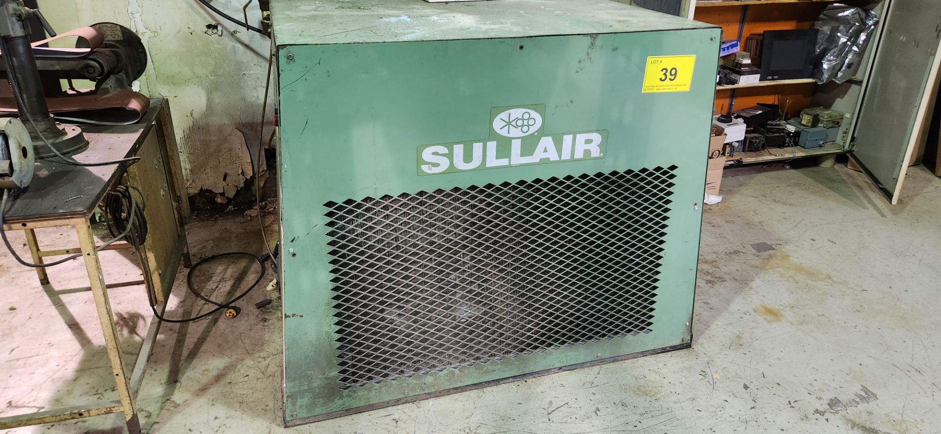 SULLAIR AIR DRYER SRD830, S/N 003-D6664, MAX AIR PRESSURE 100/150 PSI