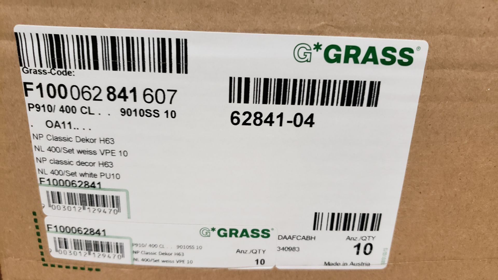 BOXES OF GRASS NP CLASSIC DÉCOR H63 NL 400/SET WHITE PU10 HARDWARE (SUBJECT TO BULK BID LOT 499A) - Image 2 of 3