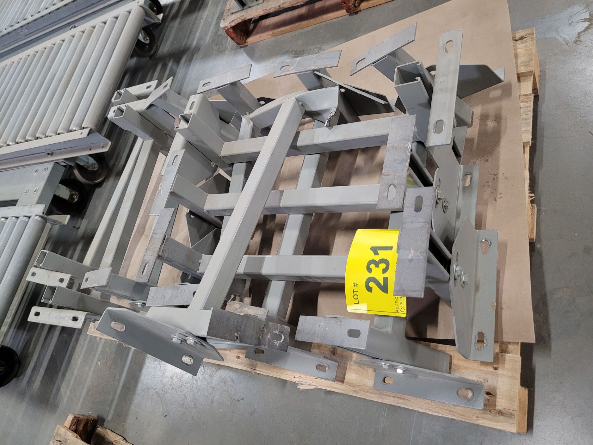 LOT - CONVEYOR STANDS