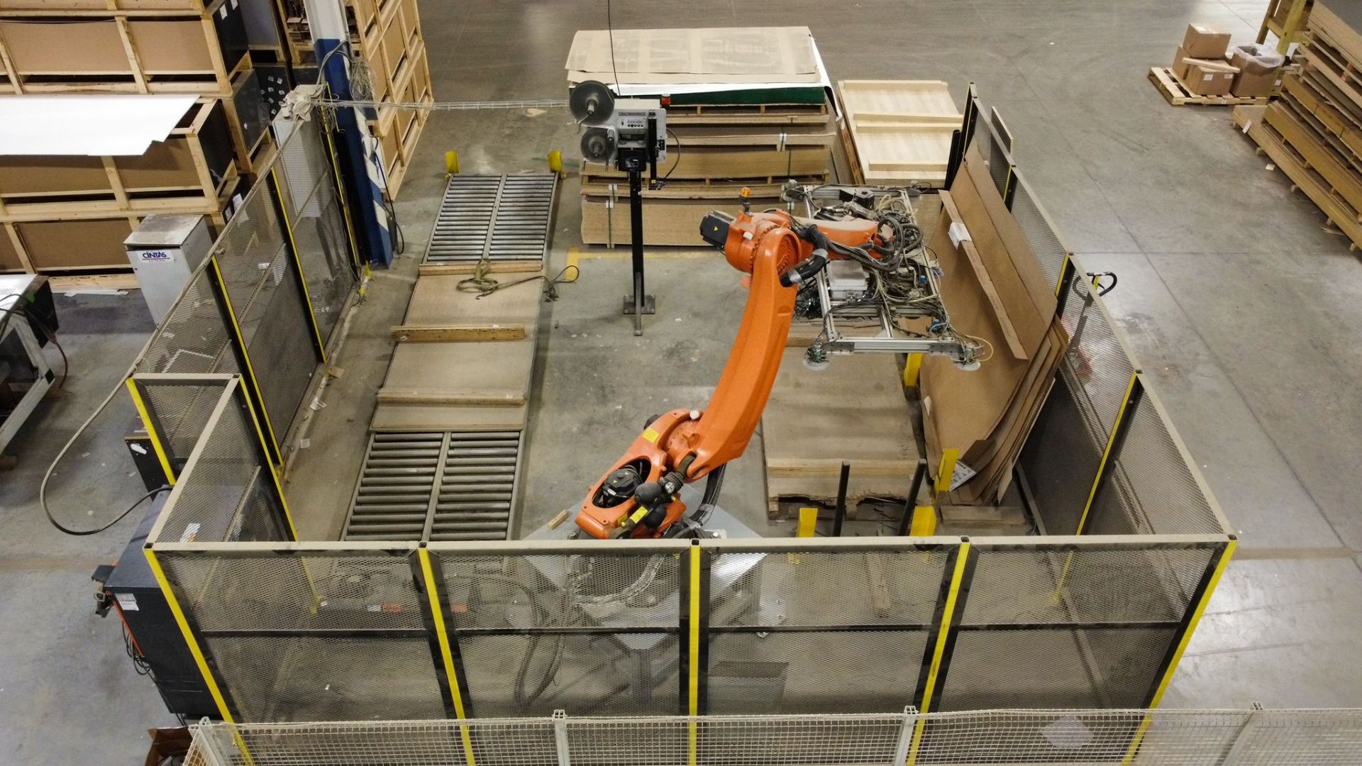 2015 KUKA KR 120 R3200 PA 5-AXIS ROBOTIC PALLETIZING / LABEL SYSTEM, 120KG LOAD CAPACITY, 3195MM MAX - Image 21 of 23