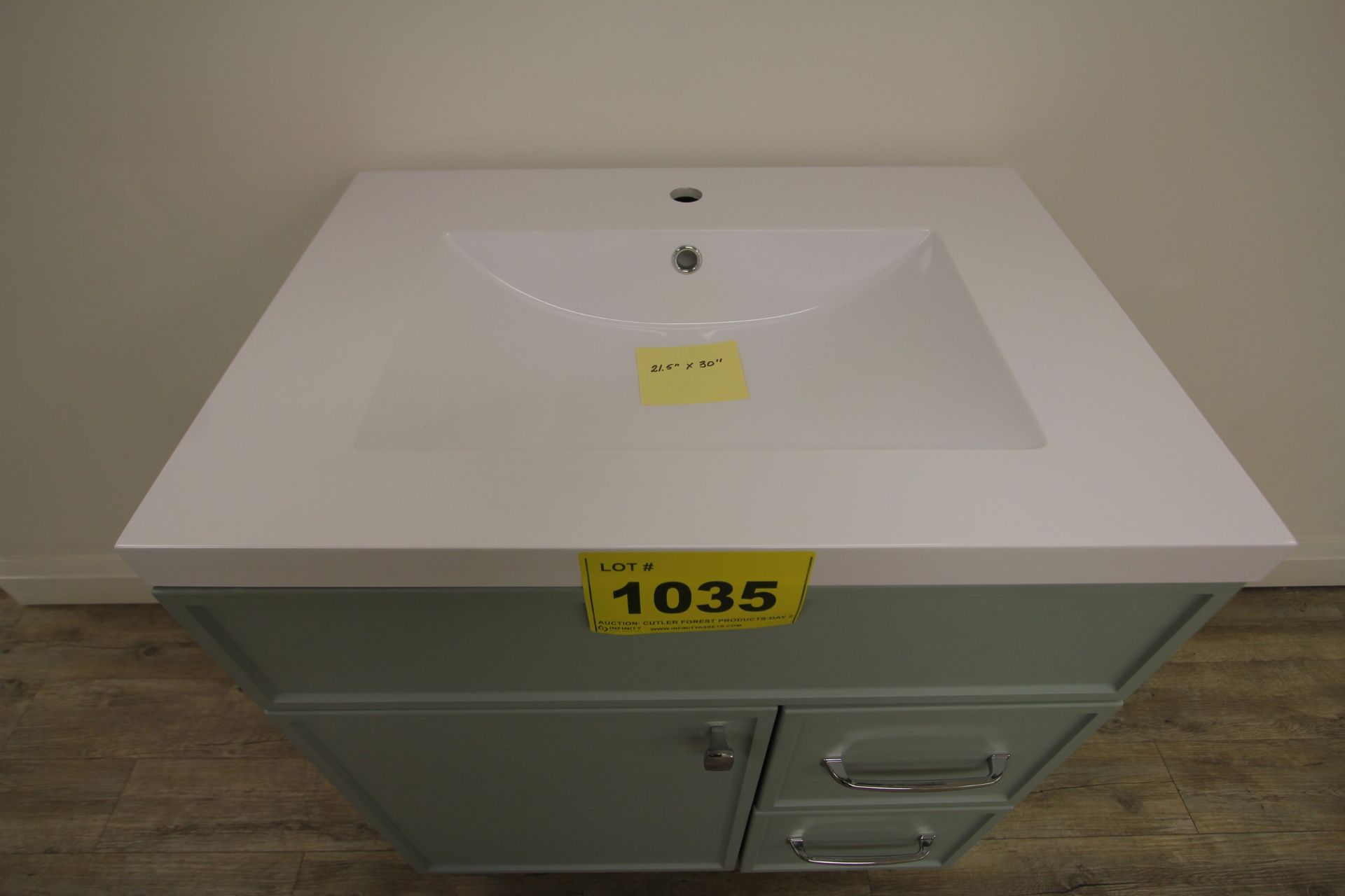 SHOWROOM DISPLAY BATHROOM VANITY W/ SINK, CUPBOARDS, 21.5" X 30" - Image 2 of 3