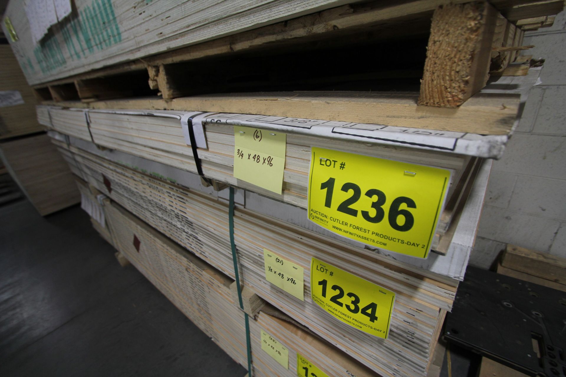 SHEETS OF 3/4" X 48" X 96" PLYWOOD