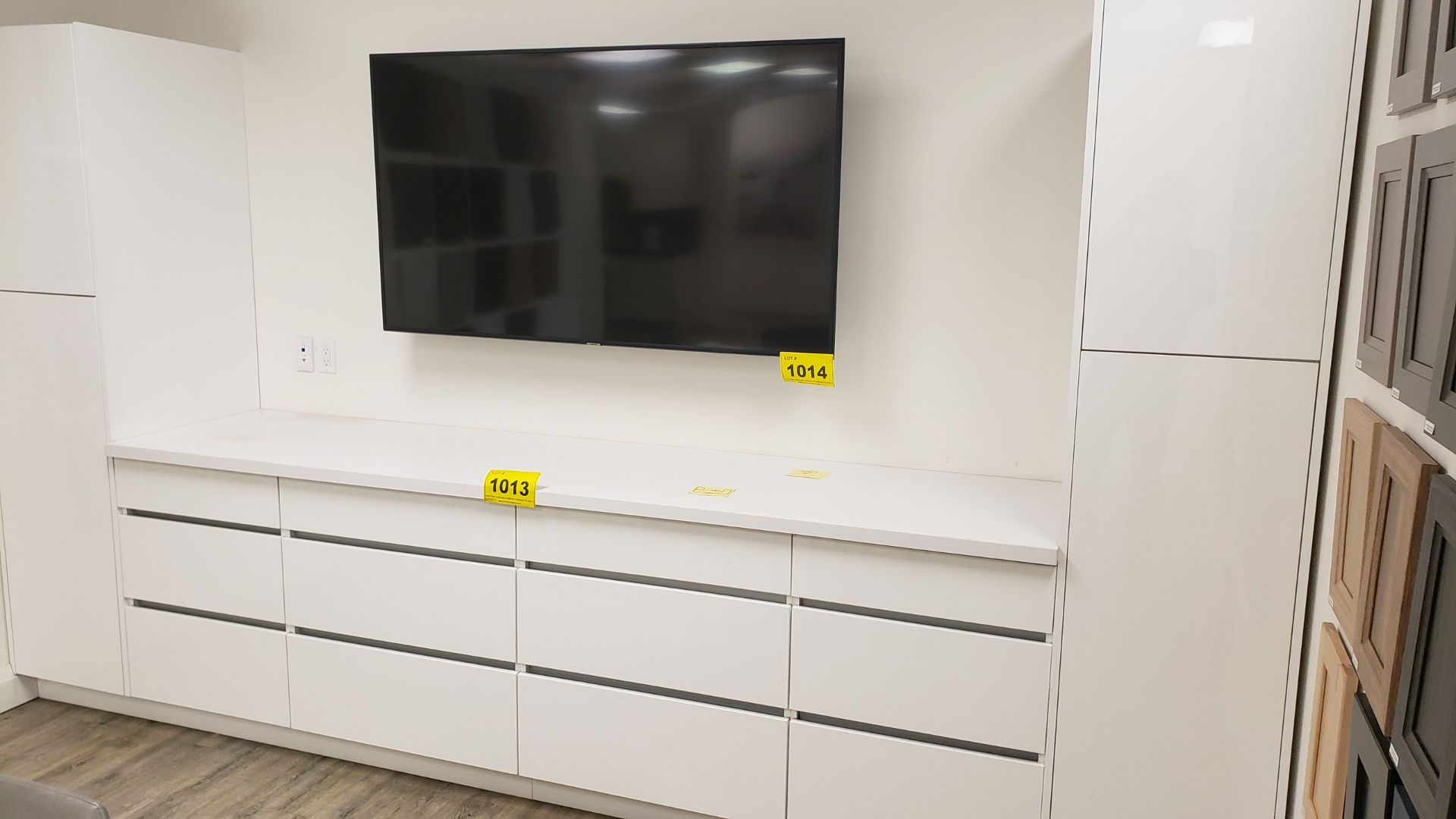 SHOWROOM DISPLAY ENTERTAINMENT UNIT, 147"L OVERALL, 108"L BETWEEN CABINETS, 84"W W/ CABINETRY - Image 2 of 4