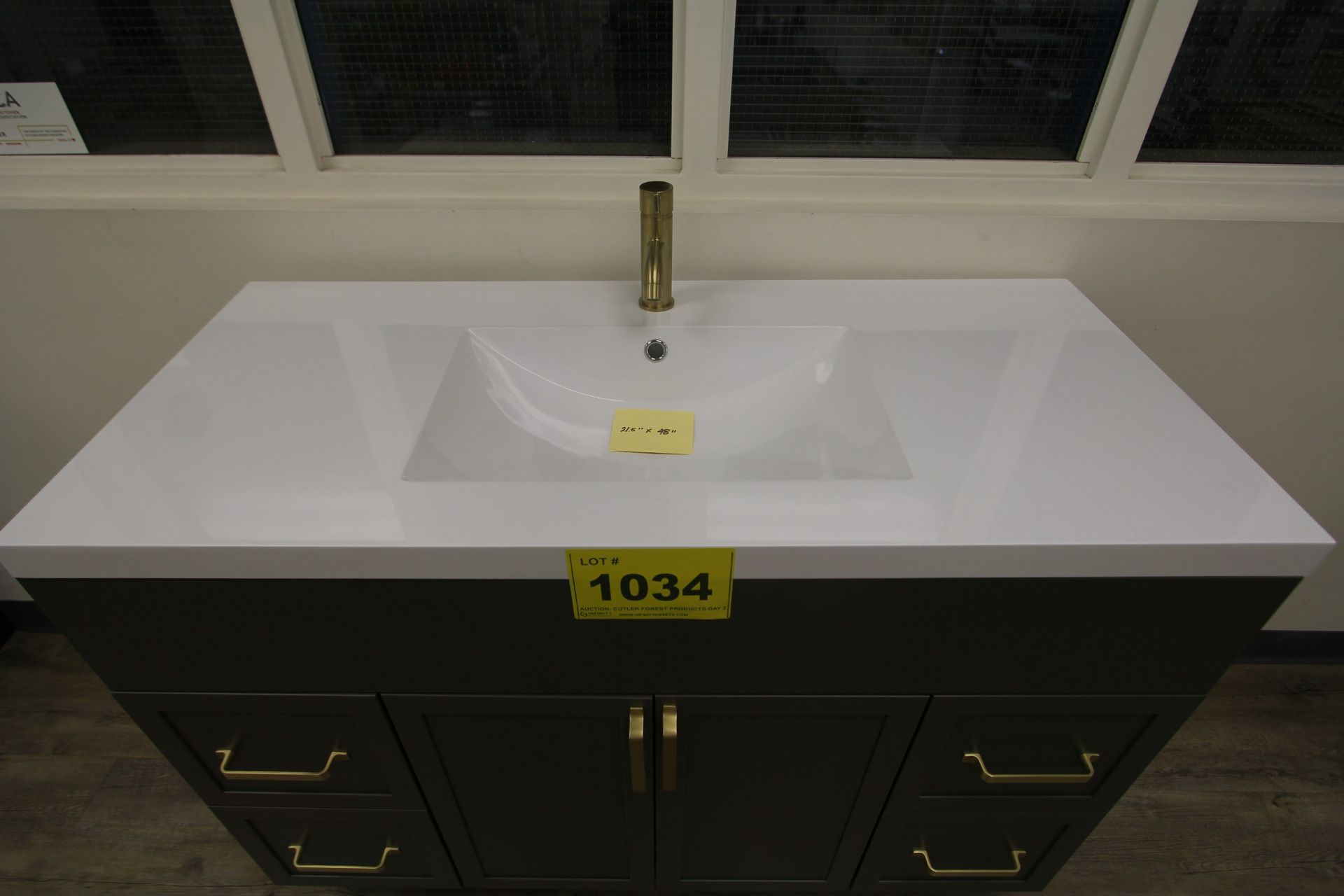 SHOWROOM DISPLAY BATHROOM VANITY W/ SINK, FAUCET, CUPBOARDS, 21.5" X 48" - Image 2 of 3