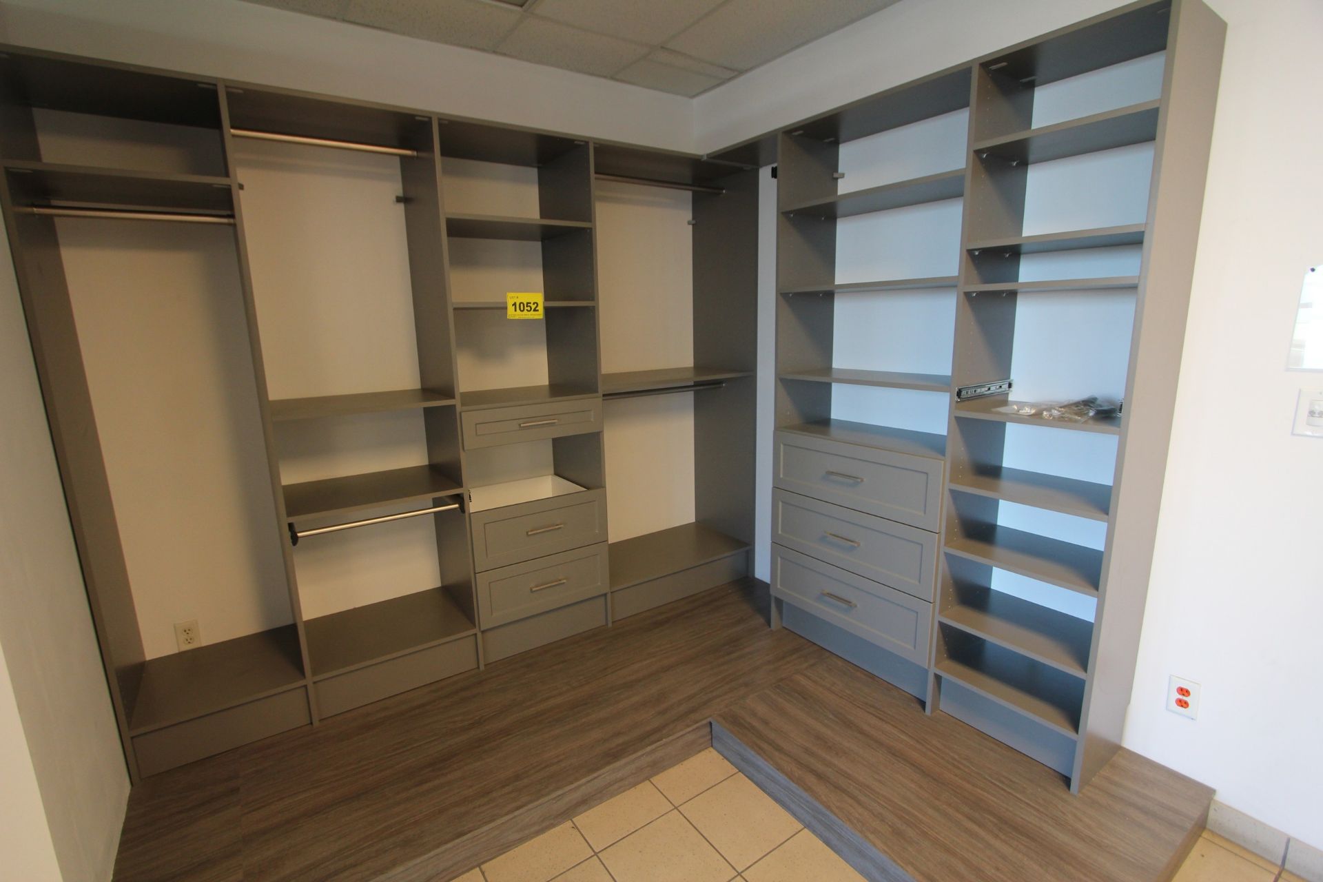 SHOWROOM DISPLAY CLOSET STORAGE SYSTEM, L-SHAPE DESIGN W/ DRAWERS, SHELVING, ETC.