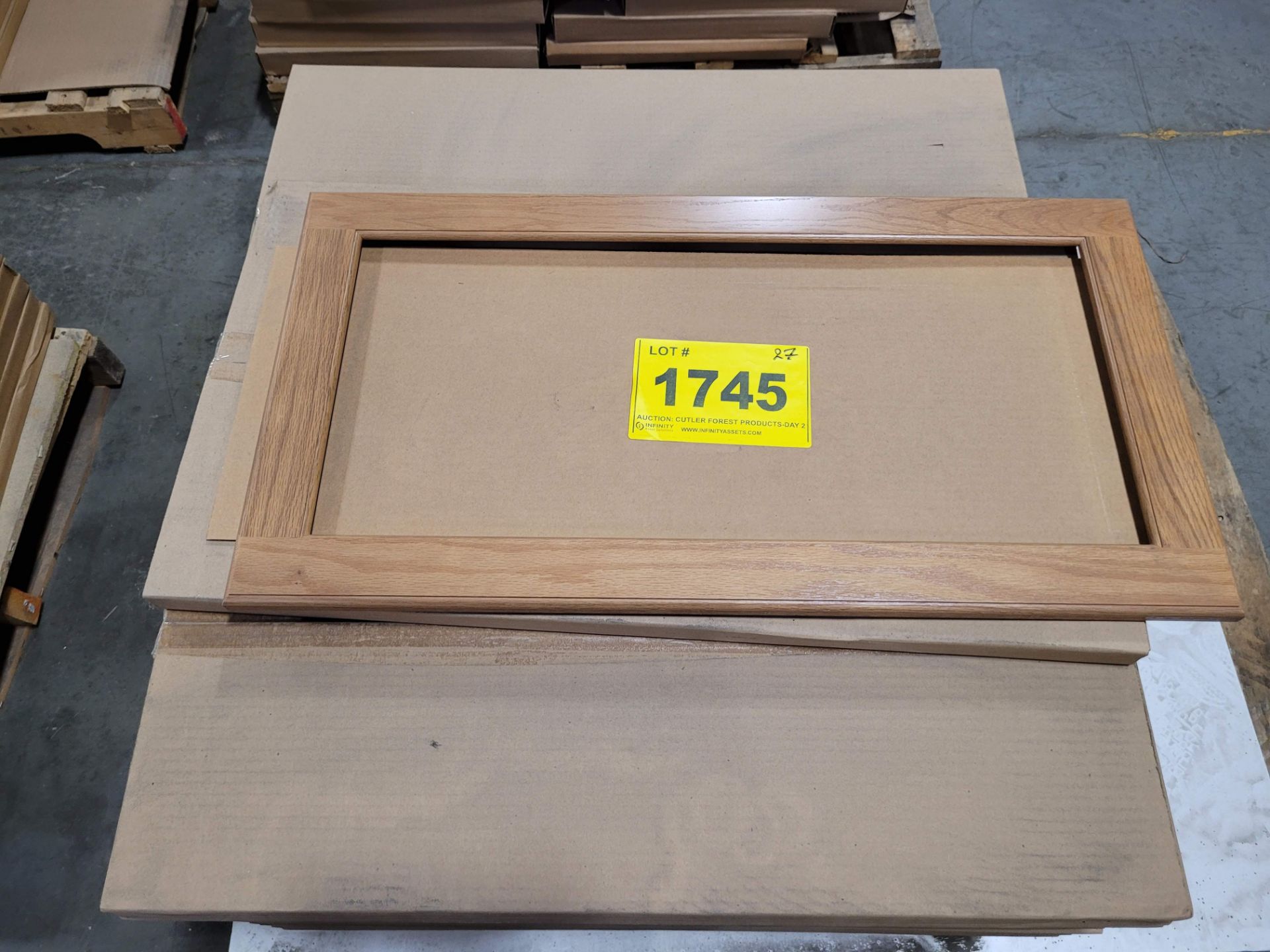 LOT - FRAME, YORKTON 16" X 30" UP CNR (45 TOTAL)