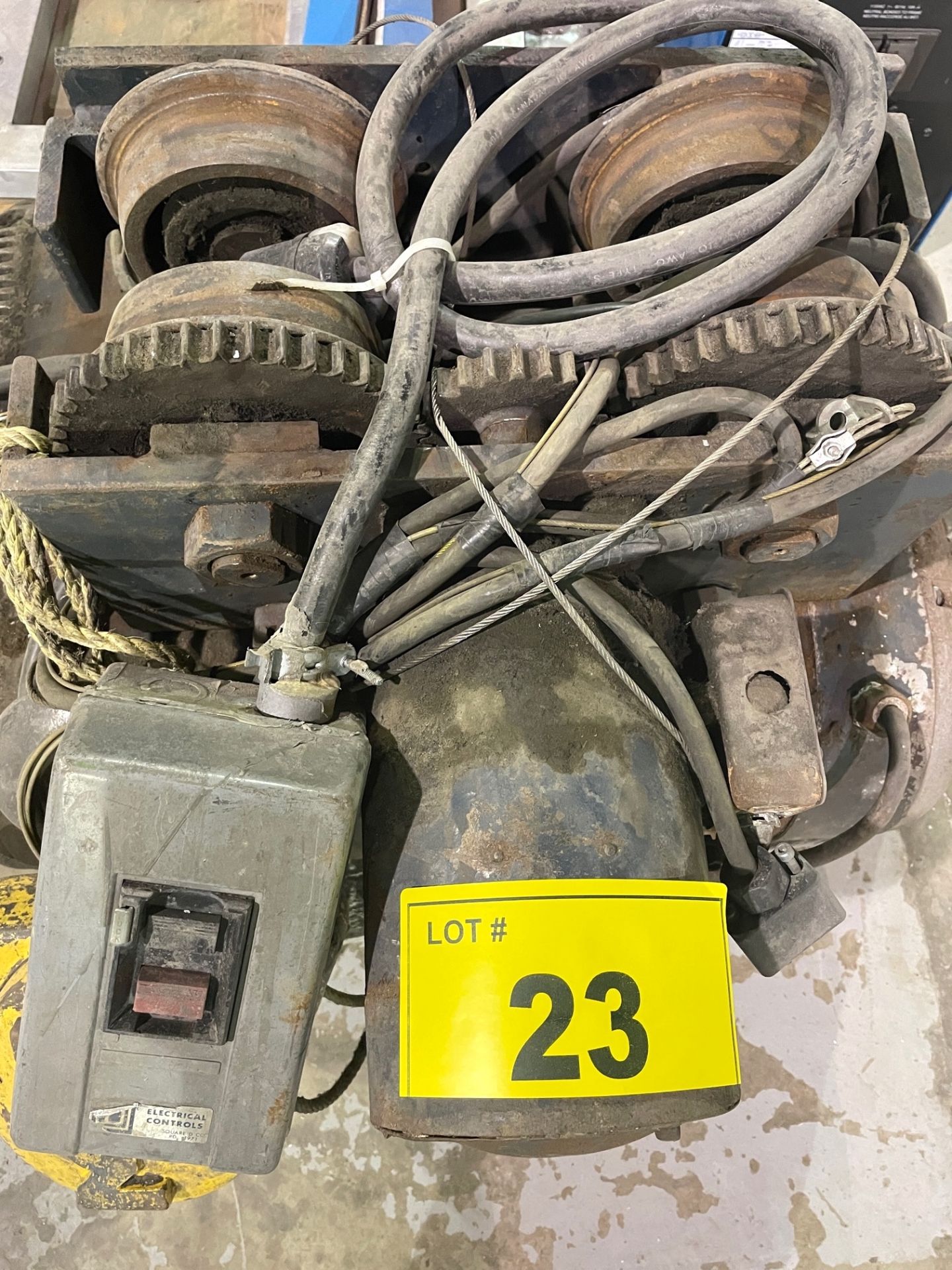 COLUMBUS MCKINNON LIMITED THREE TON HOIST, S/N 912696-01 (RIGGING FEE $25)