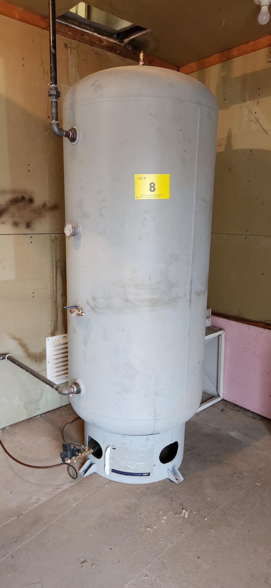 COMPRESSED AIR RECEIVING TANK, UPRIGHT