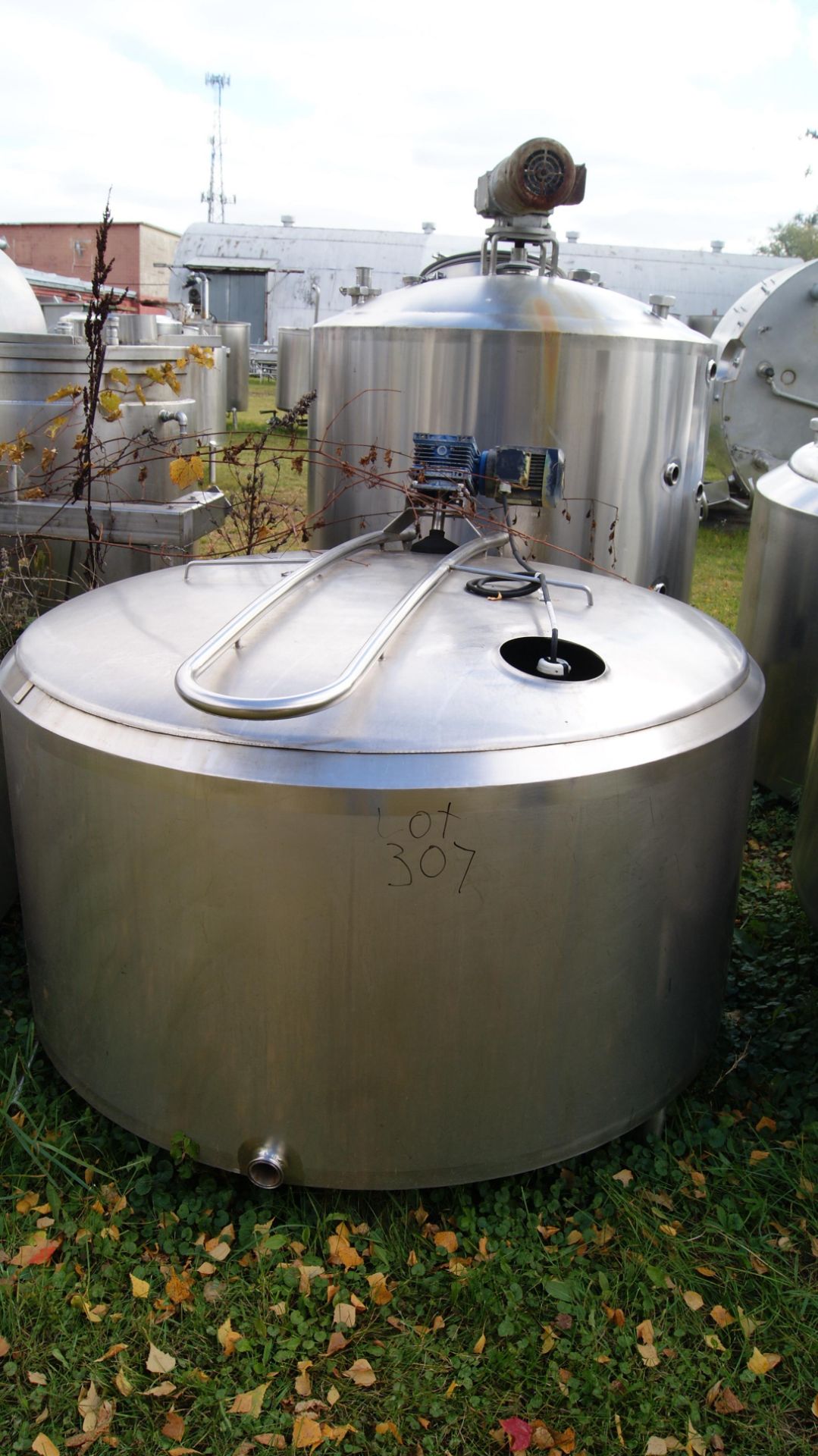 250 Gallon S/S Jacketed Tank with Single Piece Cover; 55"Dia X 28"D.