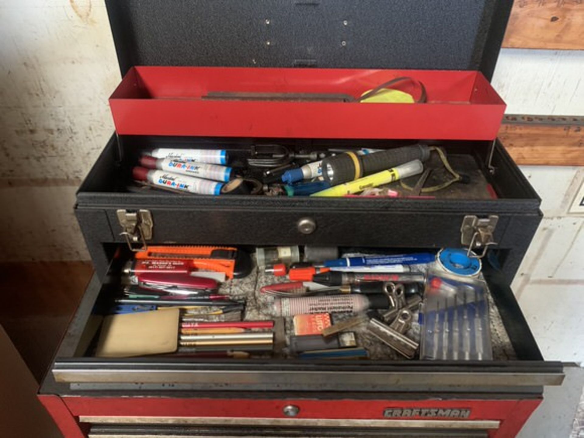 CRAFTSMAN ROLL A ROUND TOOL BOX