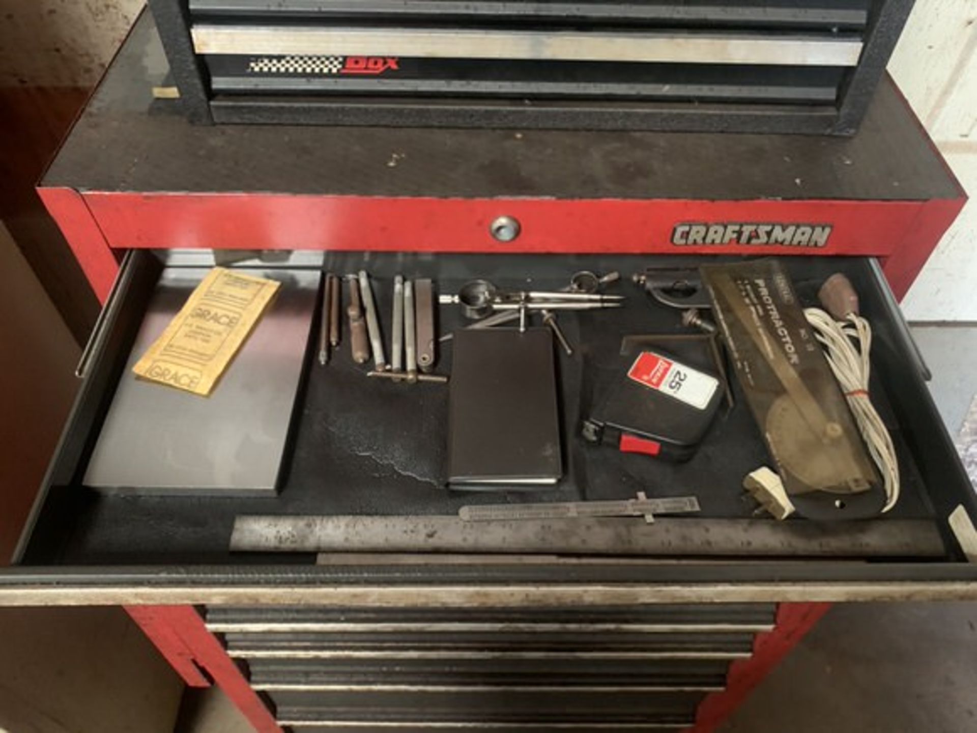 CRAFTSMAN ROLL A ROUND TOOL BOX - Image 3 of 9