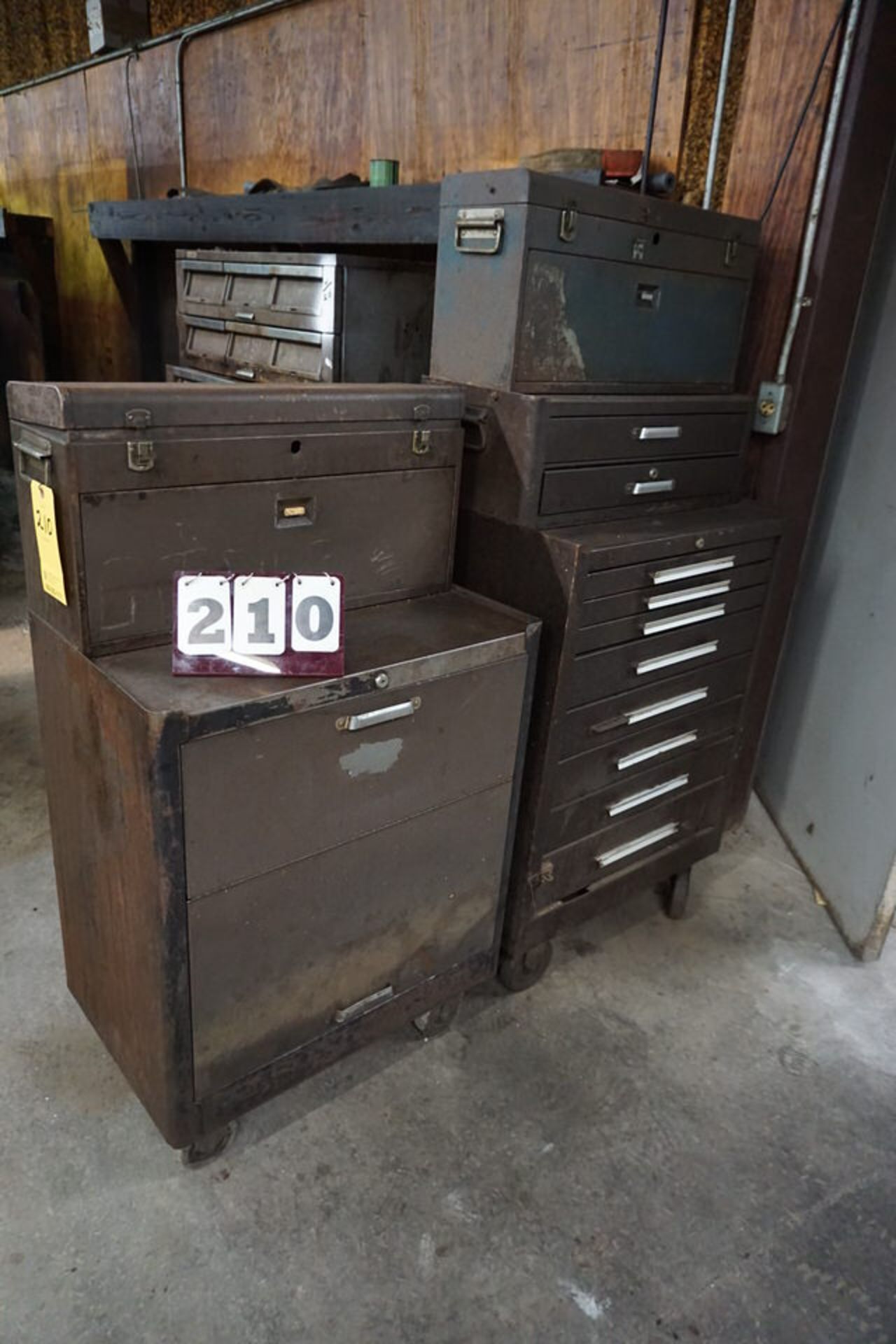 (8) DRAWER TOOL CABINET, (2) ROLL A ROUND TOOL BOXES