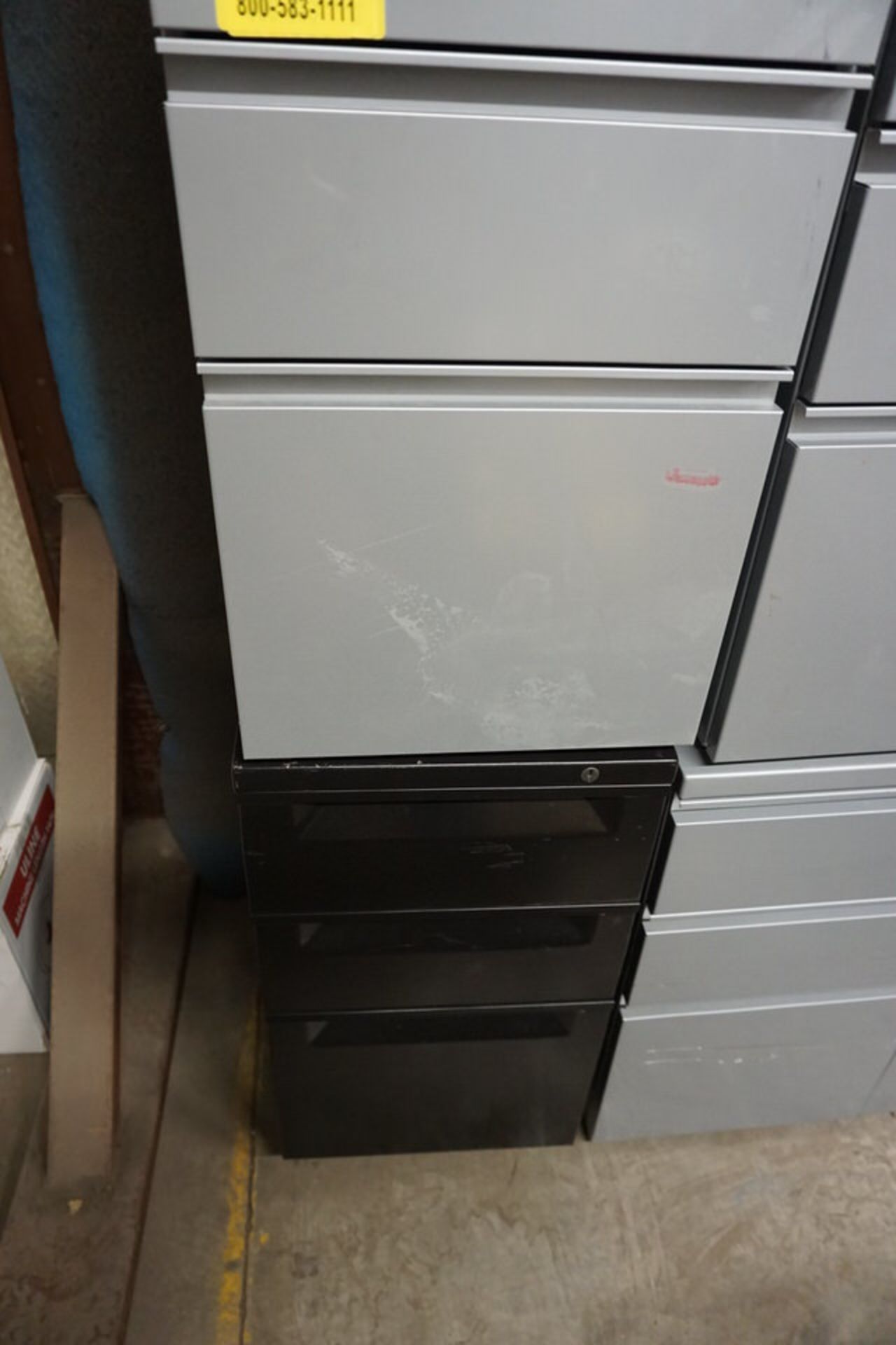 ASSORT FILE CABINETS: (2) 2 DRAWER LATERAL, (6) 3 DRAWER CABINETS - Image 4 of 4