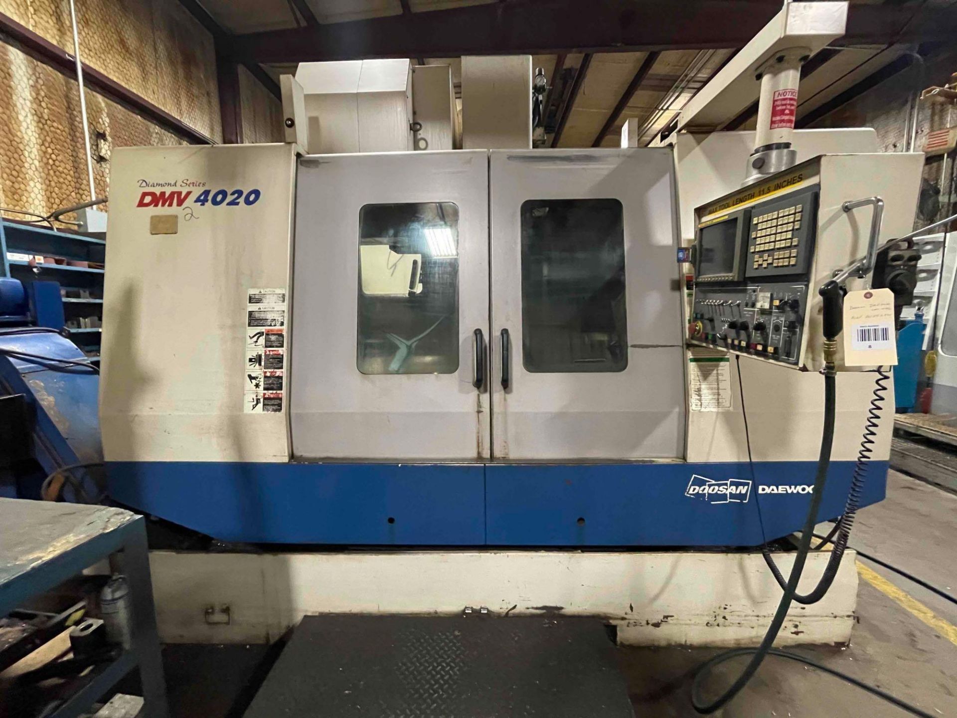 Daewoo DMV4020 CNC Vertical Machining Center - Image 2 of 11