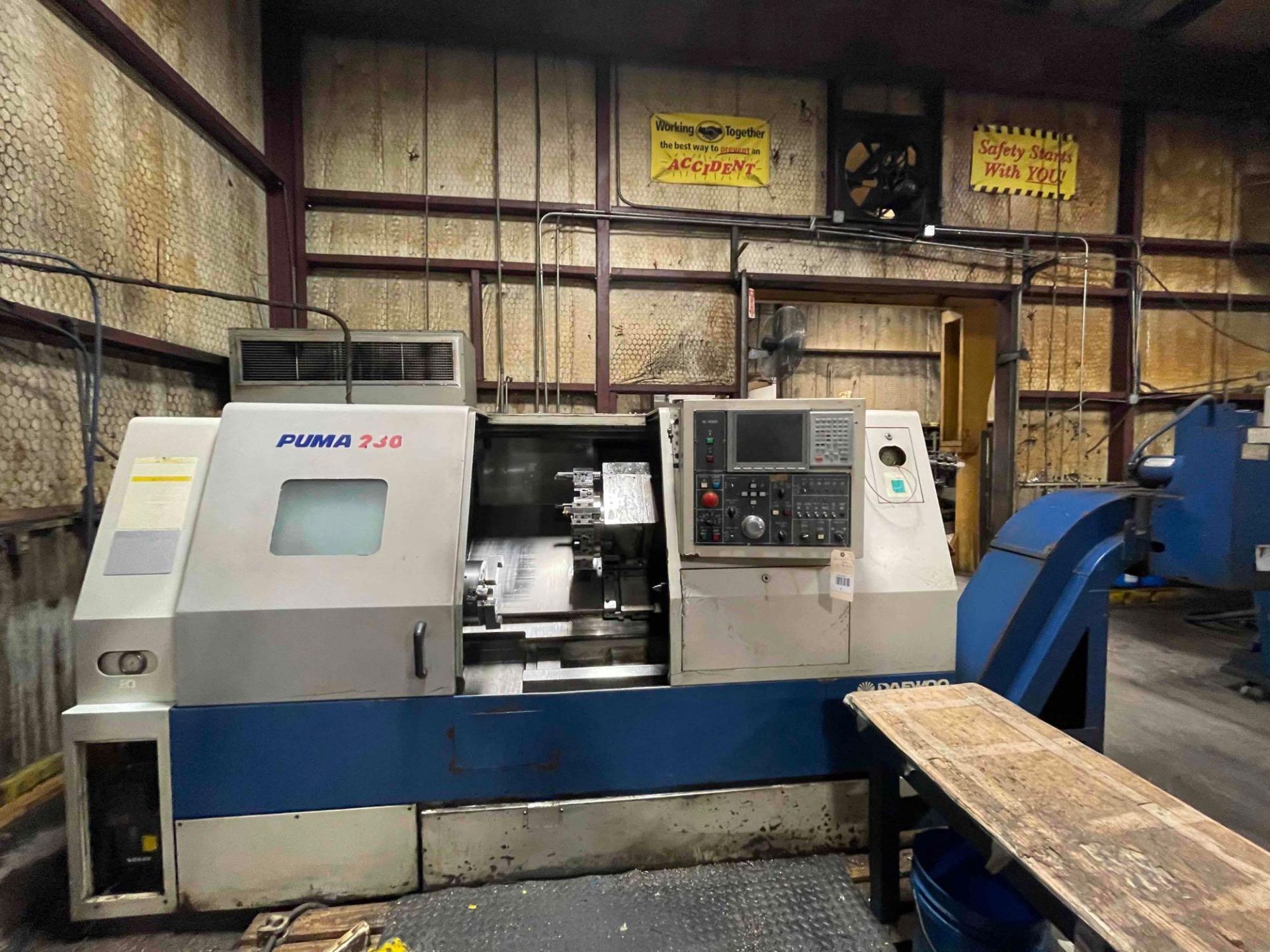 Daewoo Puma 230C CNC Lathe - Image 2 of 17