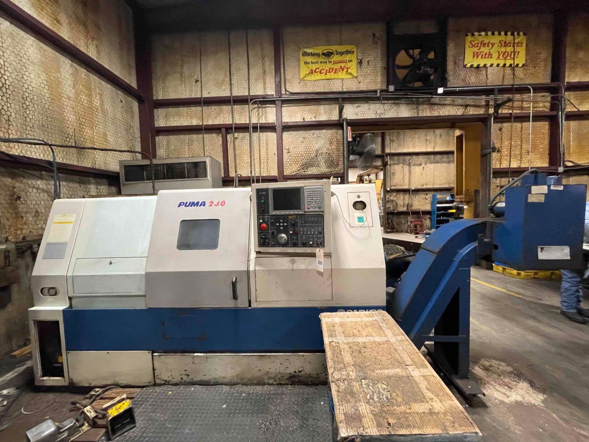 Daewoo Puma 230C CNC Lathe - Image 13 of 17