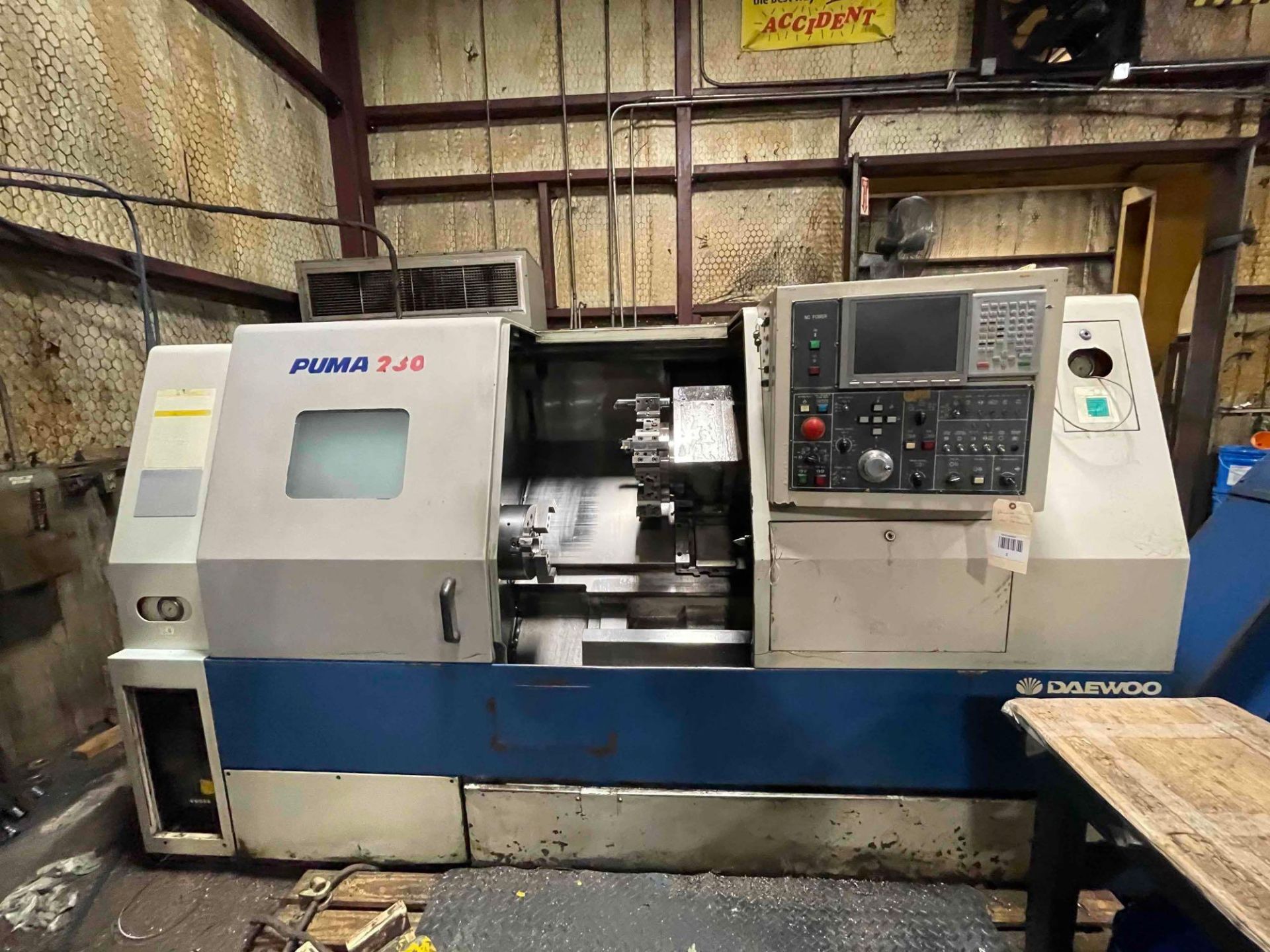 Daewoo Puma 230C CNC Lathe - Image 3 of 17