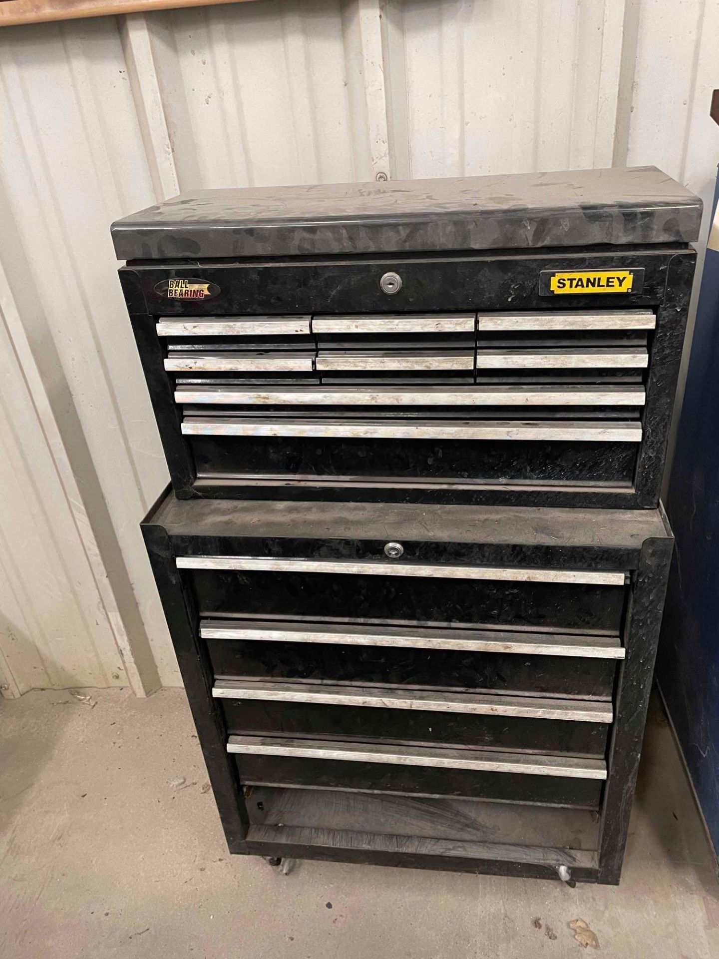 Stanley Rolling Tool Chest (B-2)