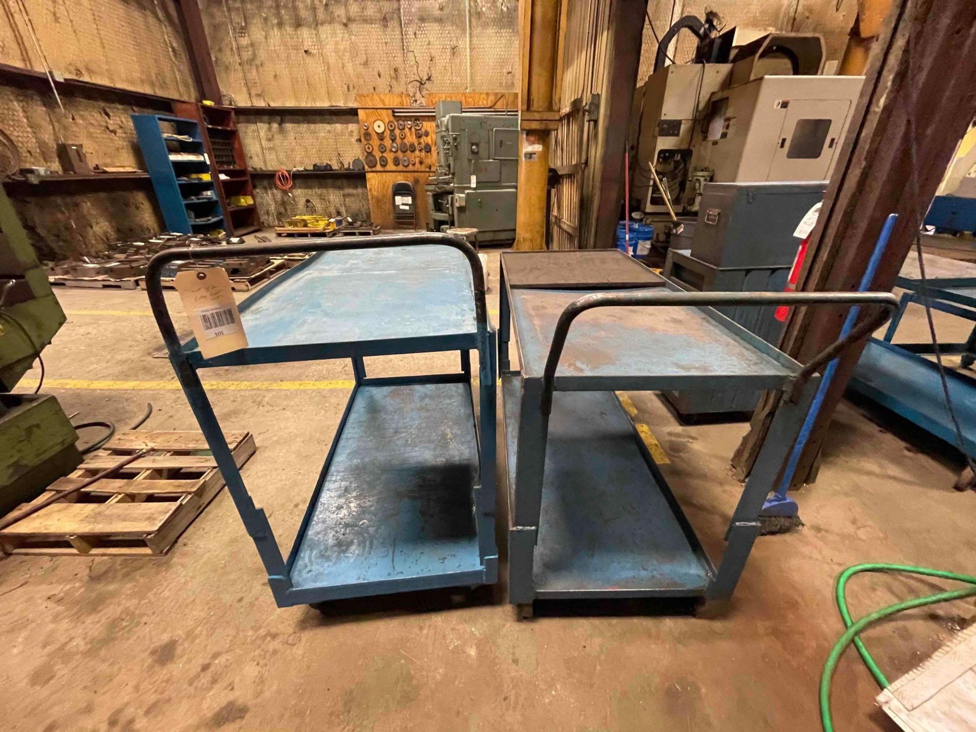 Lot of 2: Rolling Metal Carts - Image 2 of 4