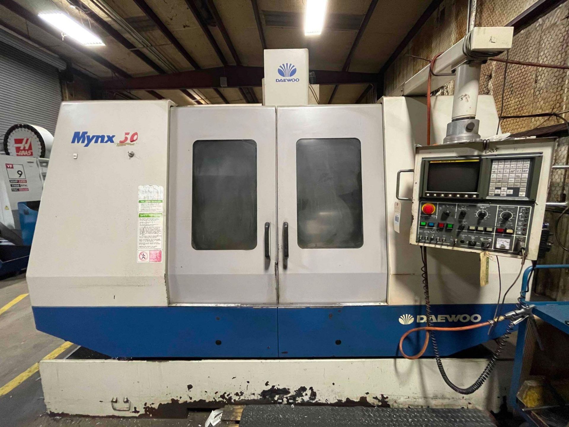 Daewoo Mynx 500 CNC Vertical Machining Center - Image 11 of 13