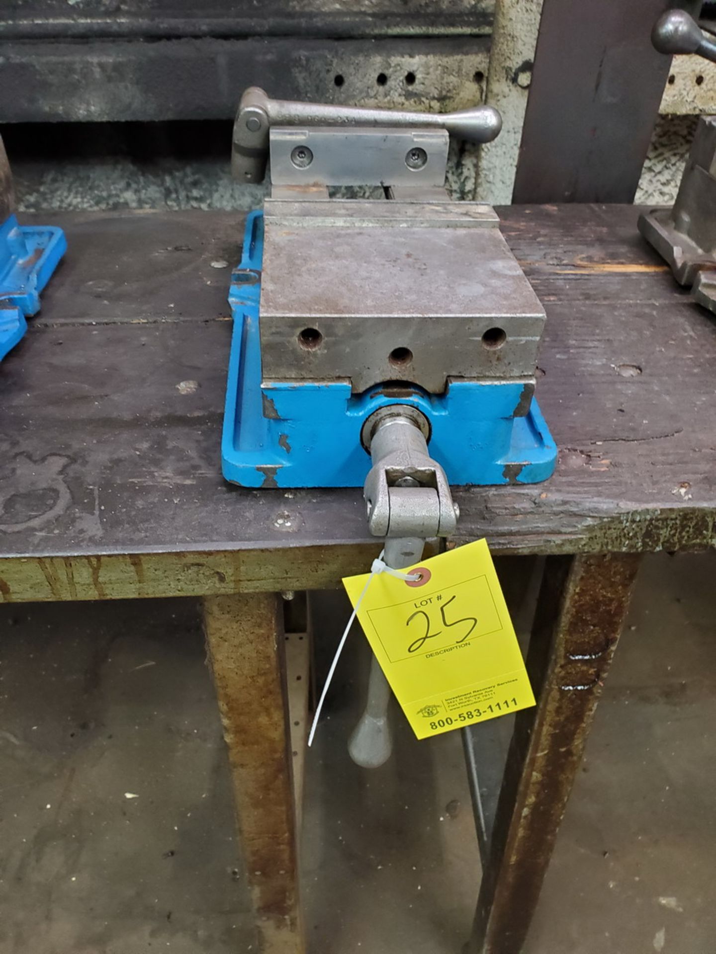 Kurt 6" Angloc Vise