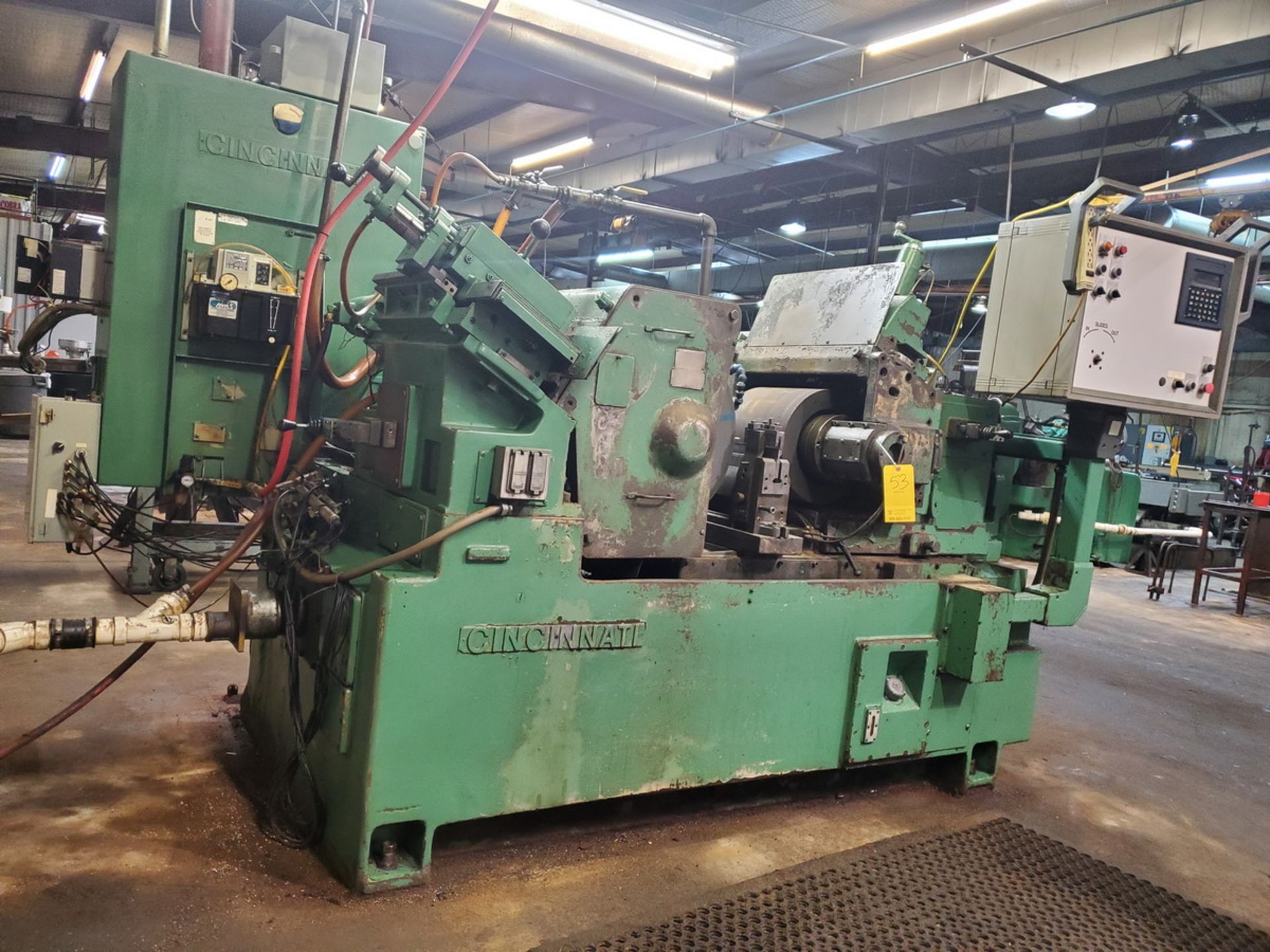 Cincinnati 325 Centerless Grinder 460V, 3PH, 60HZ; W/ Controller, W/ Milacron Control Panel; W/ - Image 2 of 17