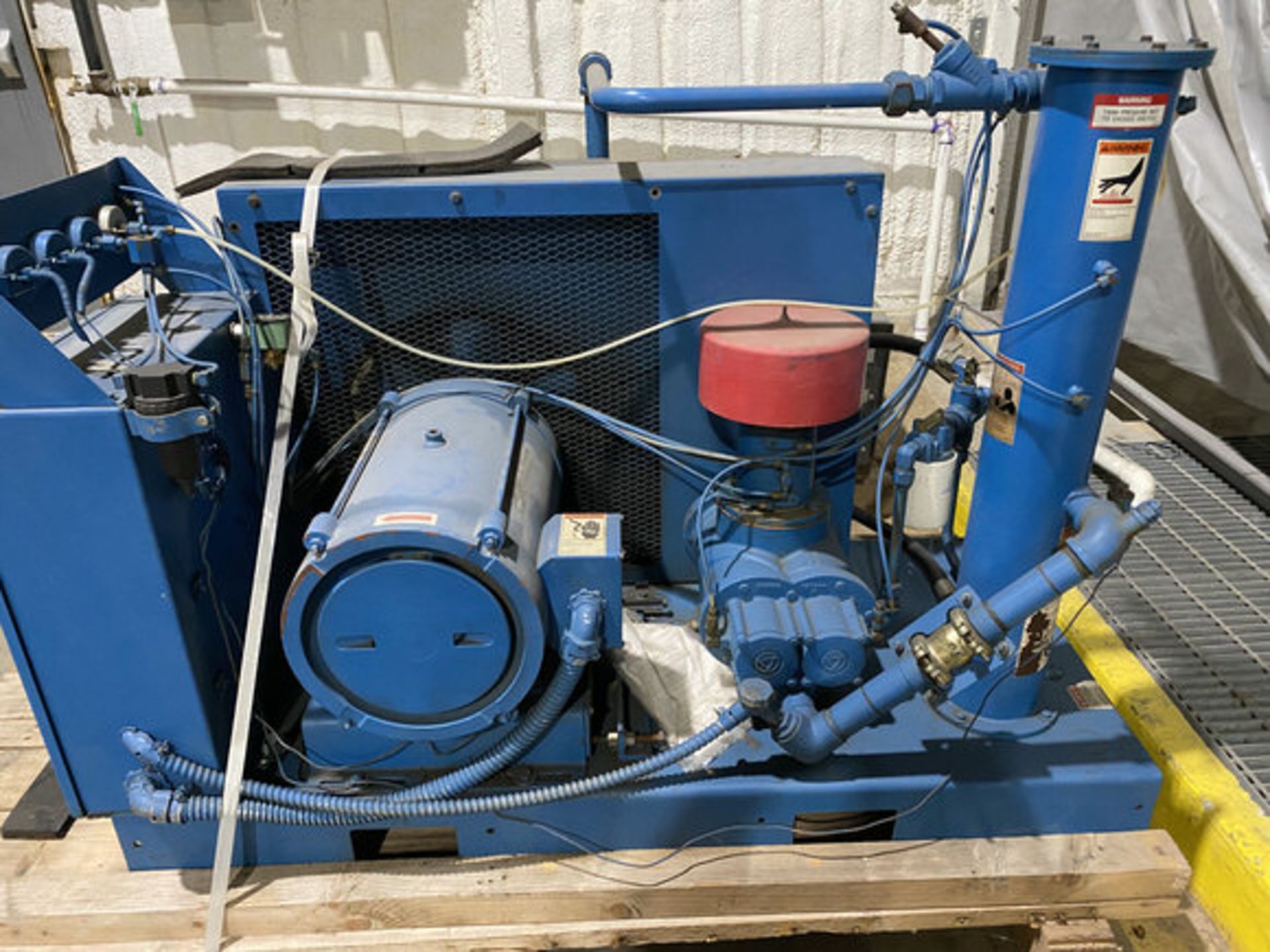 Quincy Rotary Air Compressor & Zek Air Dryer, Hrs: 8,757, 300 PSI