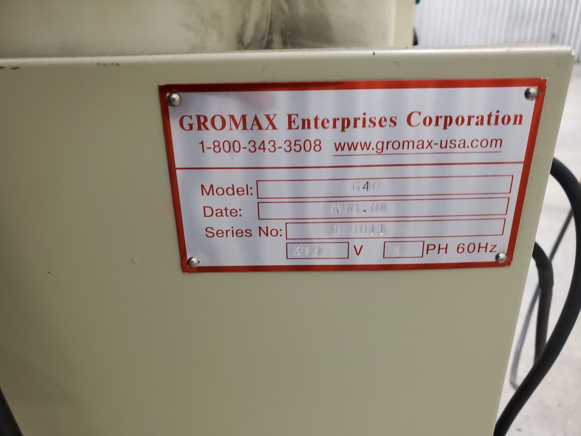 2008 Gomax G40 Grinder 230V, 3PH, 60HZ, W/ 4-1/2" 3-Jaw Chuck, 36" Slot Table; W/ Tooling - Image 11 of 16