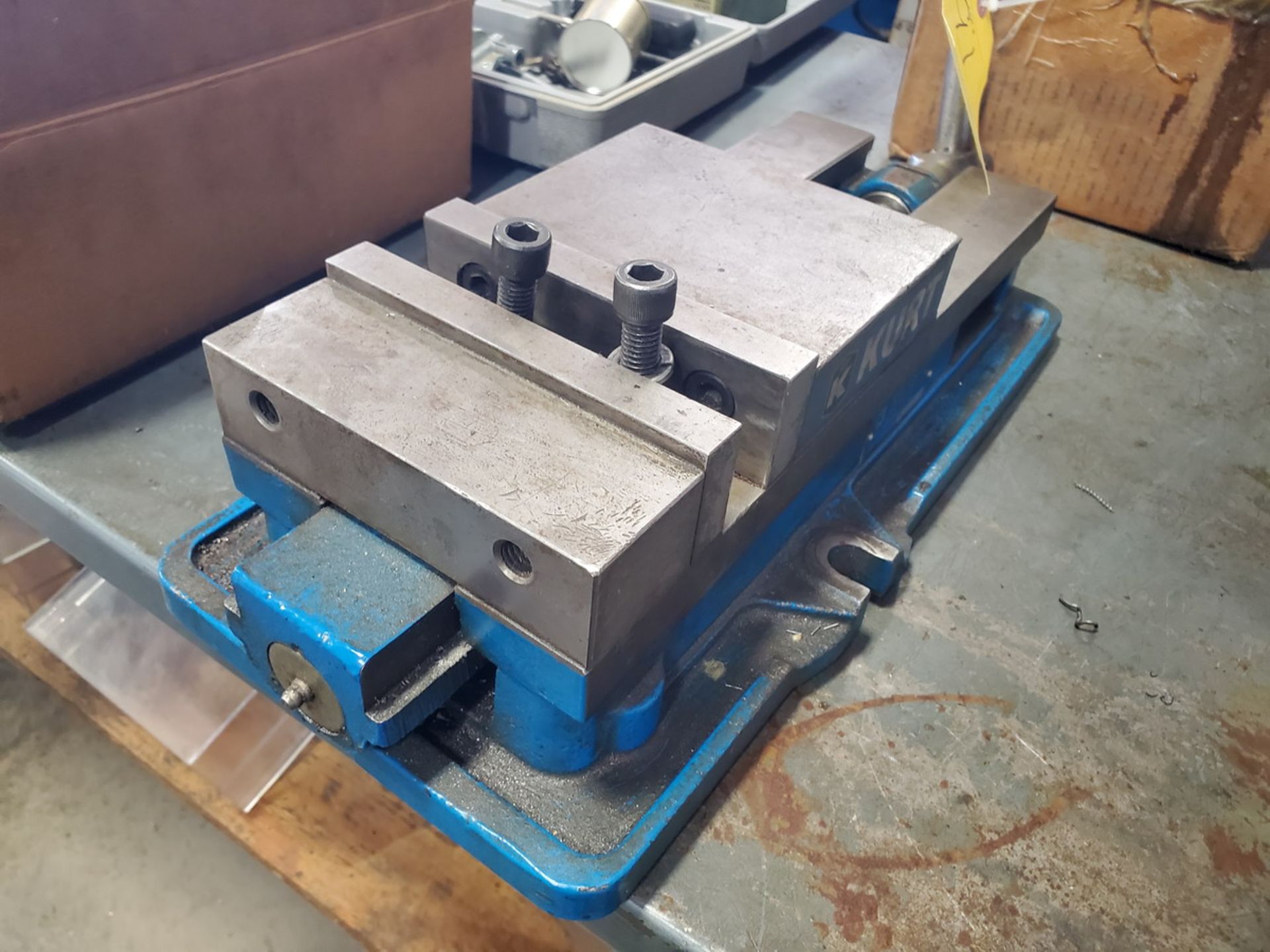 Kurt 6" Milling Vise - Image 2 of 4