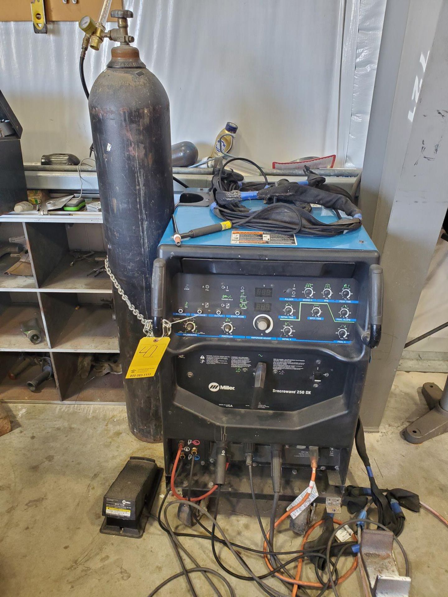 Miller Syncrowave 250DX Tig/Stick Welder 200/230/460V, 110/96/48A, 50/60HZ, 1PH, W/ Foot Controller/ - Image 2 of 7