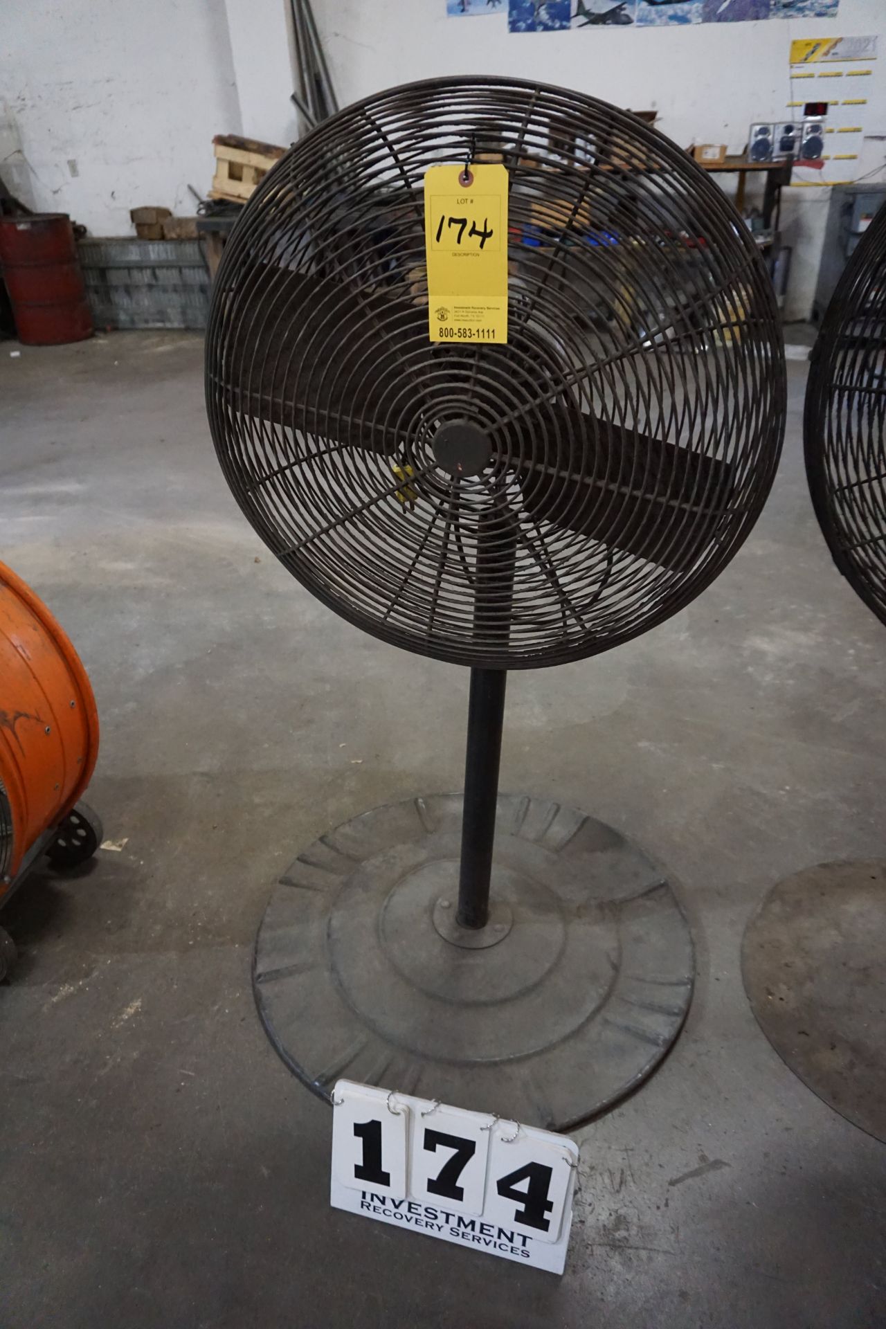 PEDESTAL 24" SHOP FAN