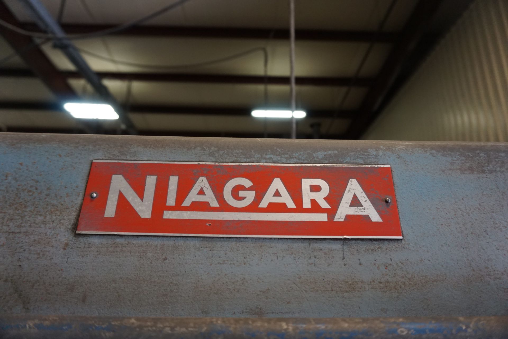 NIAGRA PRESS BRAKE, 48" CAP W/ TOP/BOTTOM DIES - Image 3 of 7