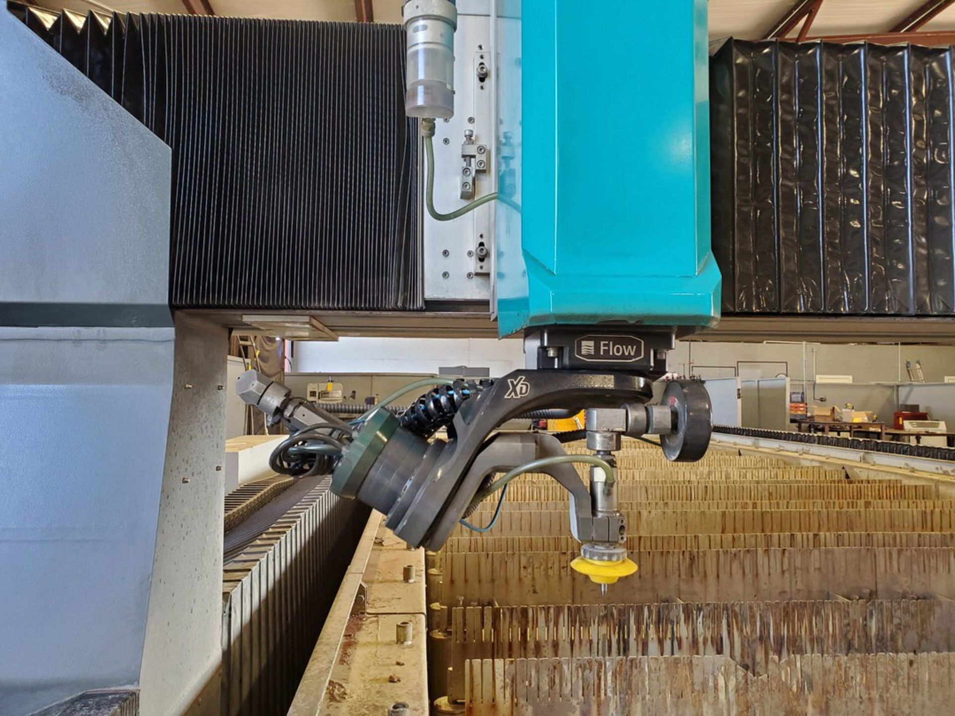 2020 Flow M500 3080 XD Water Jet Cutting Machine - Image 9 of 45