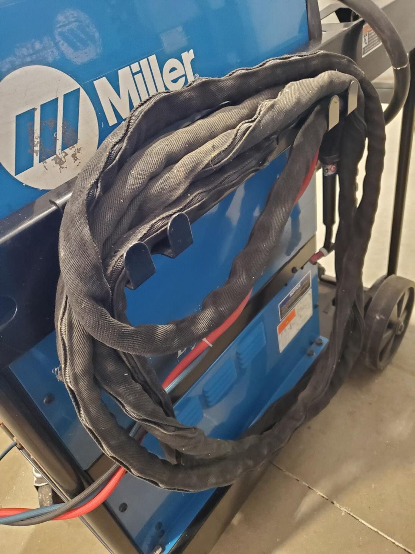 Miller Dynasty 400 AC/DC Tig Welder 208-575V, 400A, 1/3PH, 50/60HZ; W/ Foot Pedal - Image 4 of 6