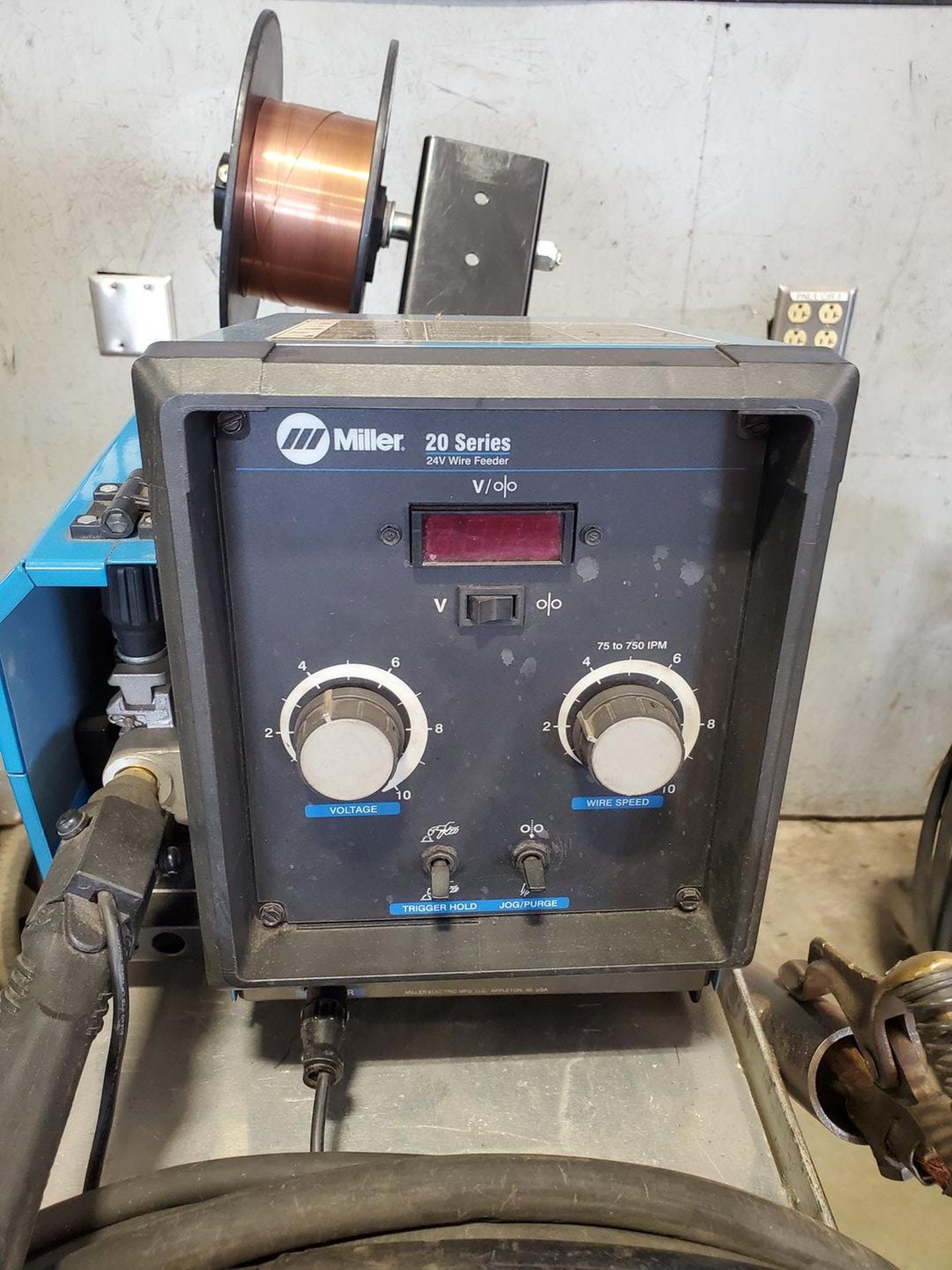 Miller XMT 350 CC/CV Multiprocessing Welder 208-575V, 350A, 1/3PH, 50/60HZ; W/ 20 Series Wire - Image 6 of 8