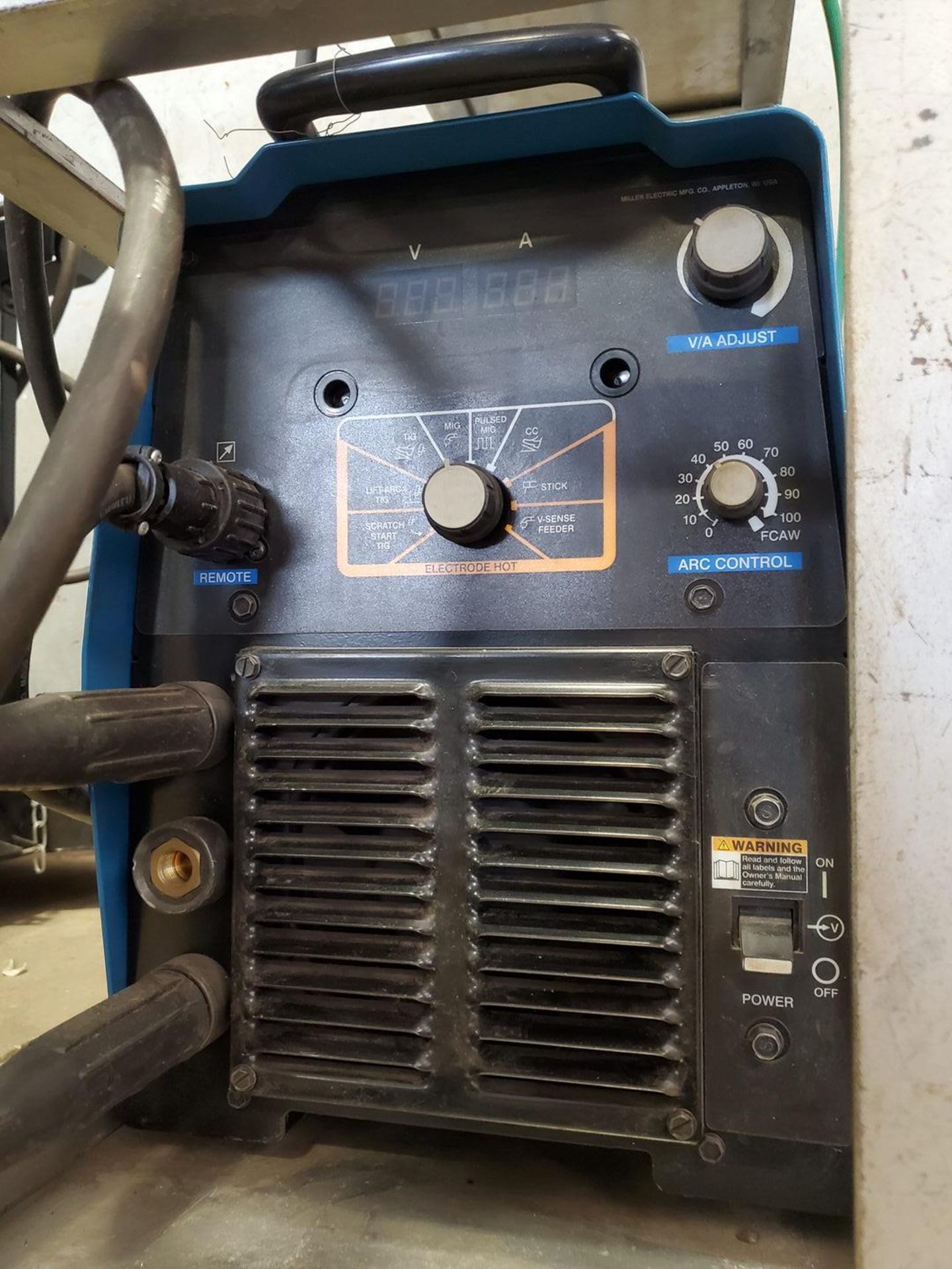 Miller XMT 350 CC/CV Multiprocessing Welder 208-575V, 350A, 1/3PH, 50/60HZ; W/ 20 Series Wire - Image 4 of 8