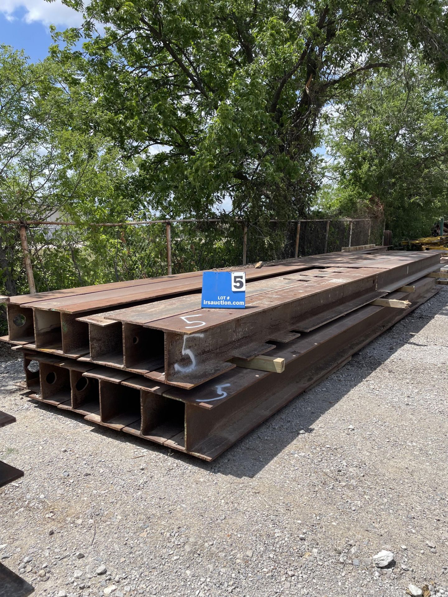 (15) I BEAMS, VARIOUS SIZES, FREE LOADING