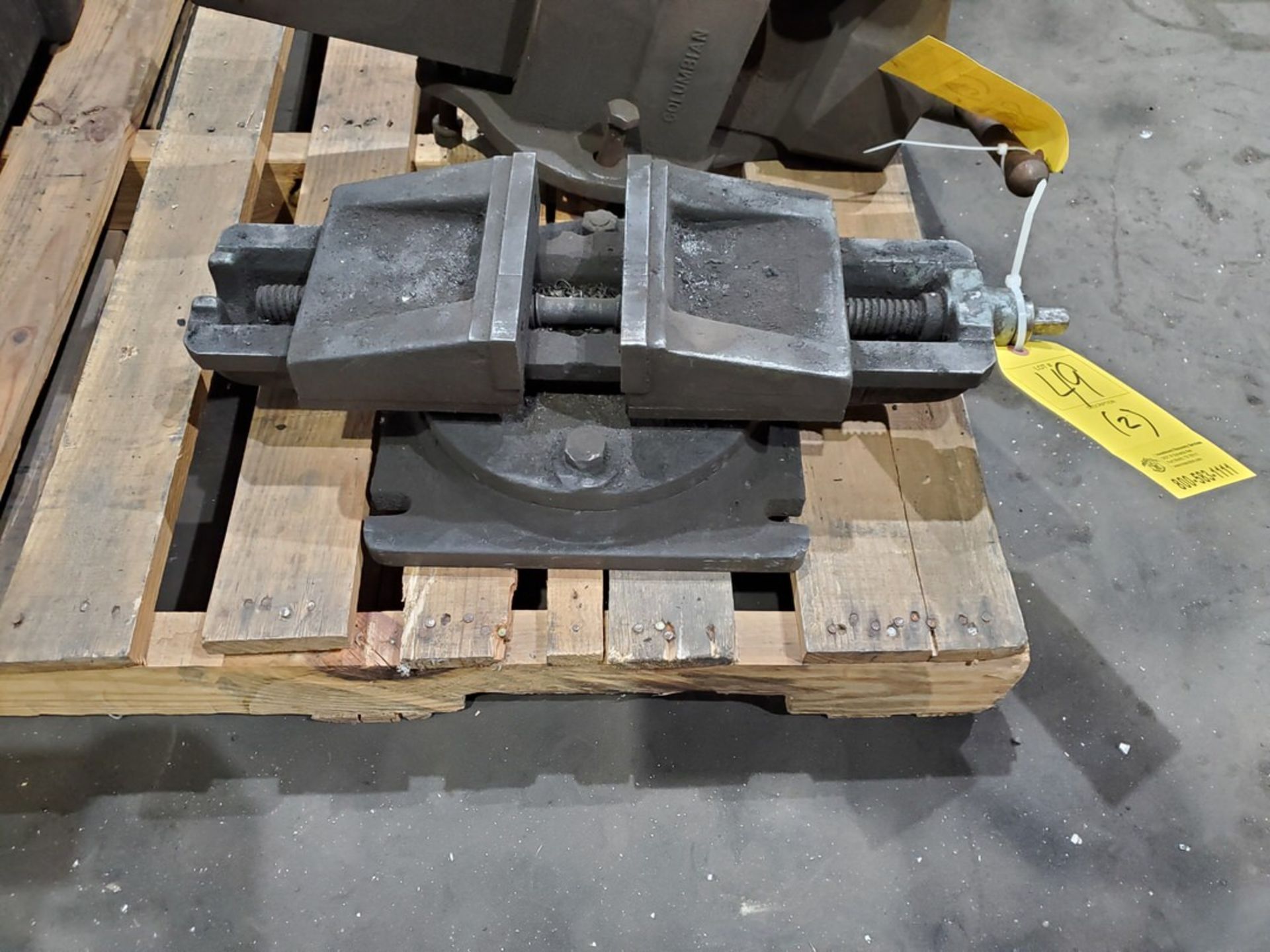 6" Vise W/ Swivel Base W/ (1) 6" Vise - Image 9 of 9